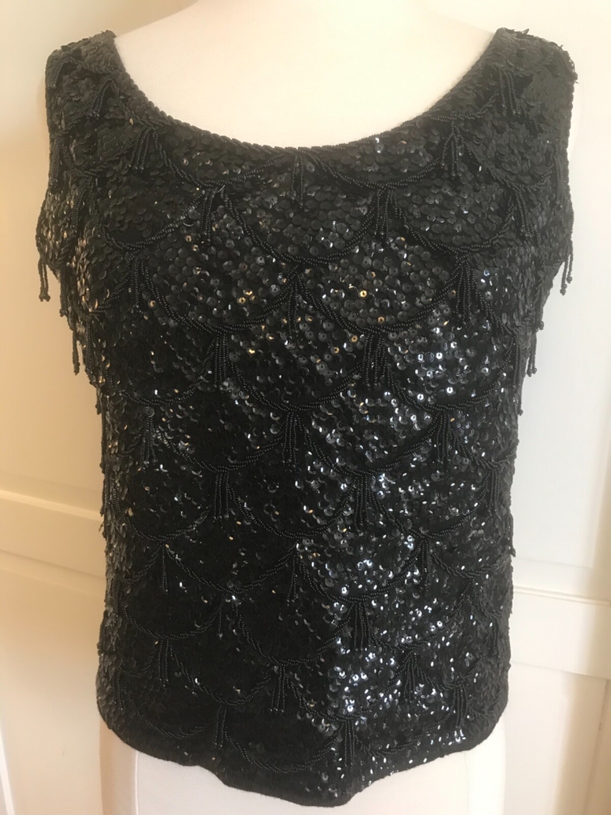 Vintage Black Iridescent Fringed Sequin Tassels Beaded Wool Glam Top hong kong L