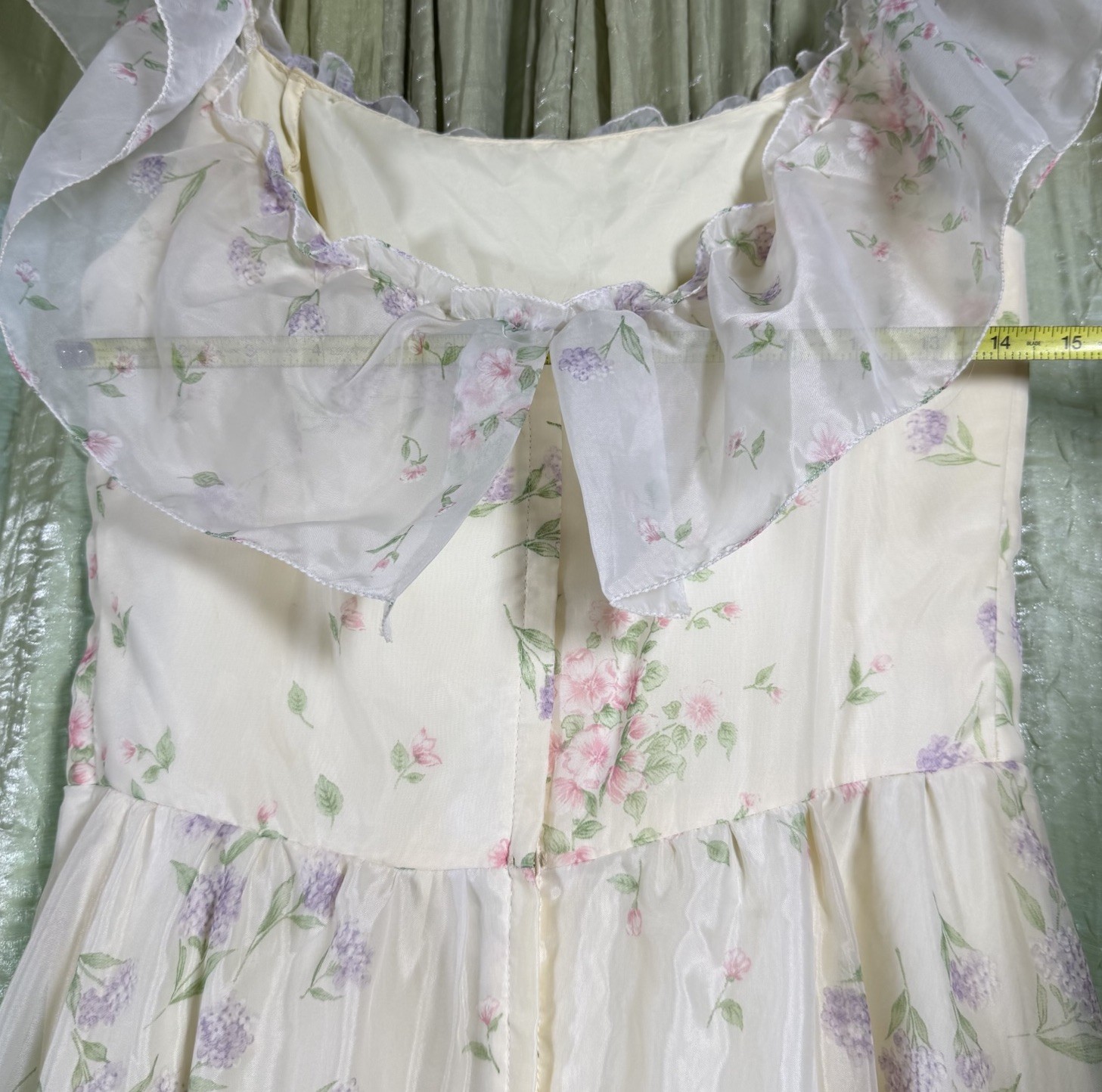 International Ladies Garment Workers Union whimsical Prairie 70s Ruffled Dress