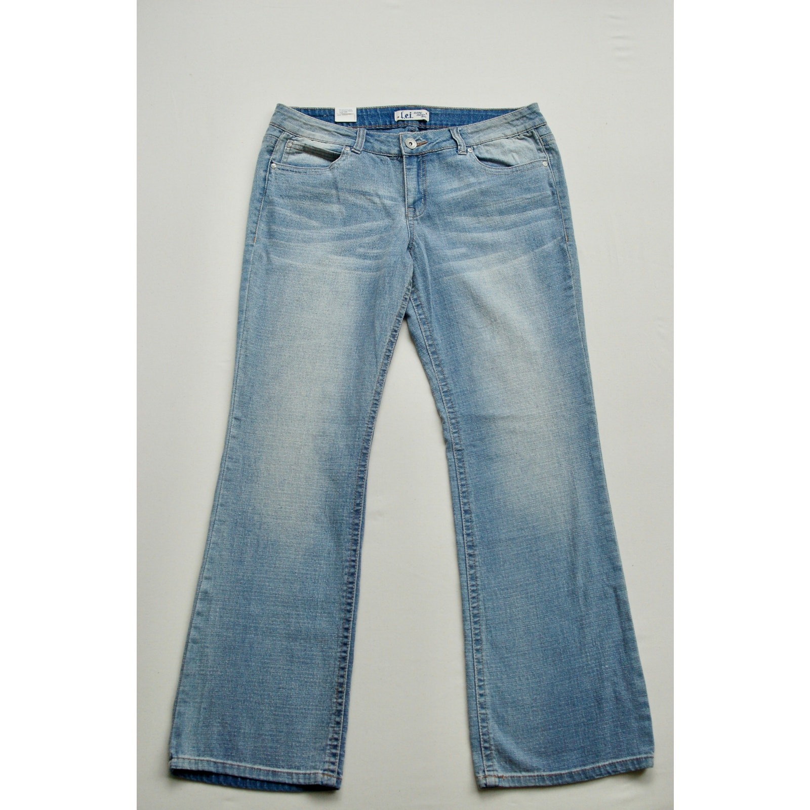New With Tags (NWT) : l.e.i. Ashley Low-Rise Flares Y2K vintage Deadstock
