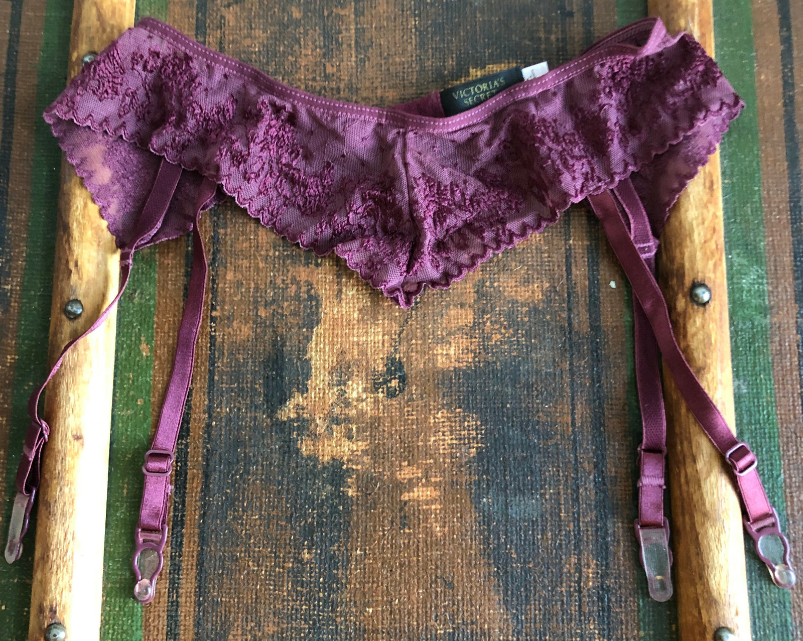 VTG NOS VICTORIA’S SECRET NWT GARTER BELT MAGENTA RED PINK LACE MESH FLORAL S