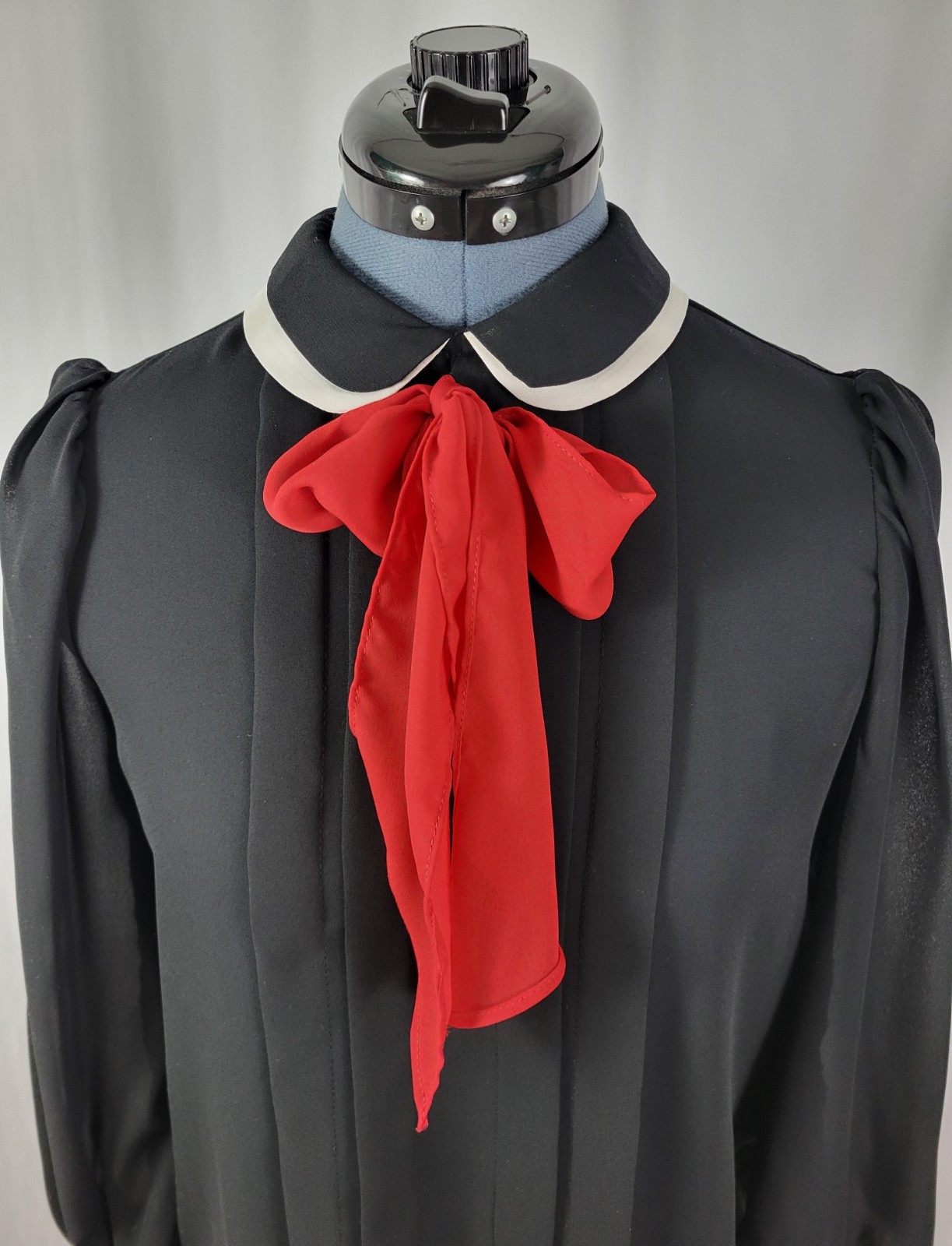 Vintage You Babes 2 Black Shift Dress w White Undercollar & Red Tie Size XS/S?
