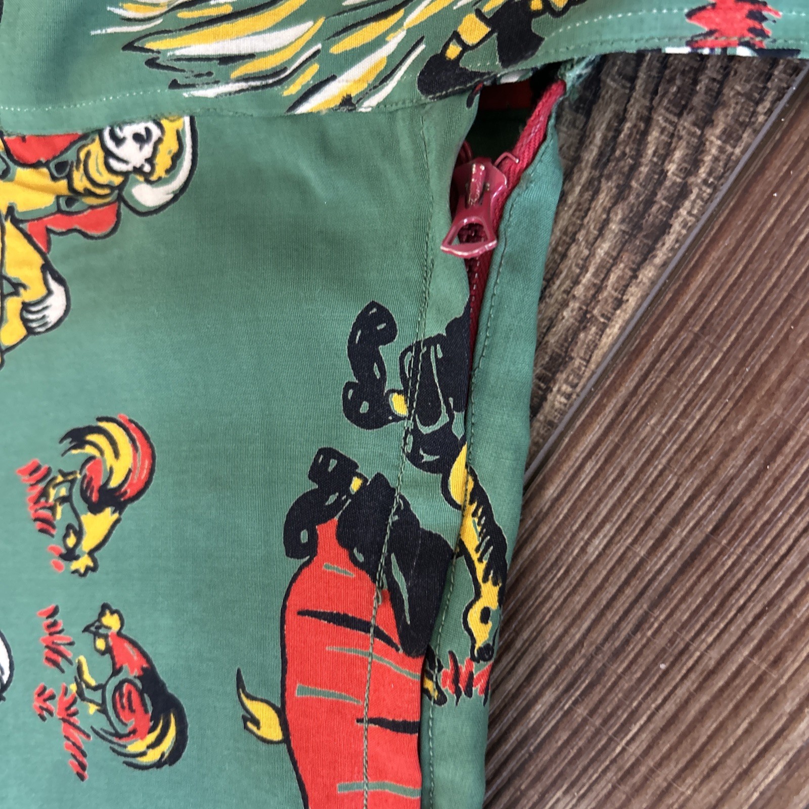 VTG 1950s Circle Skirt HAY WAGON~ SQUARE DANCING ~Novelty Print Swing 26″ WAIST
