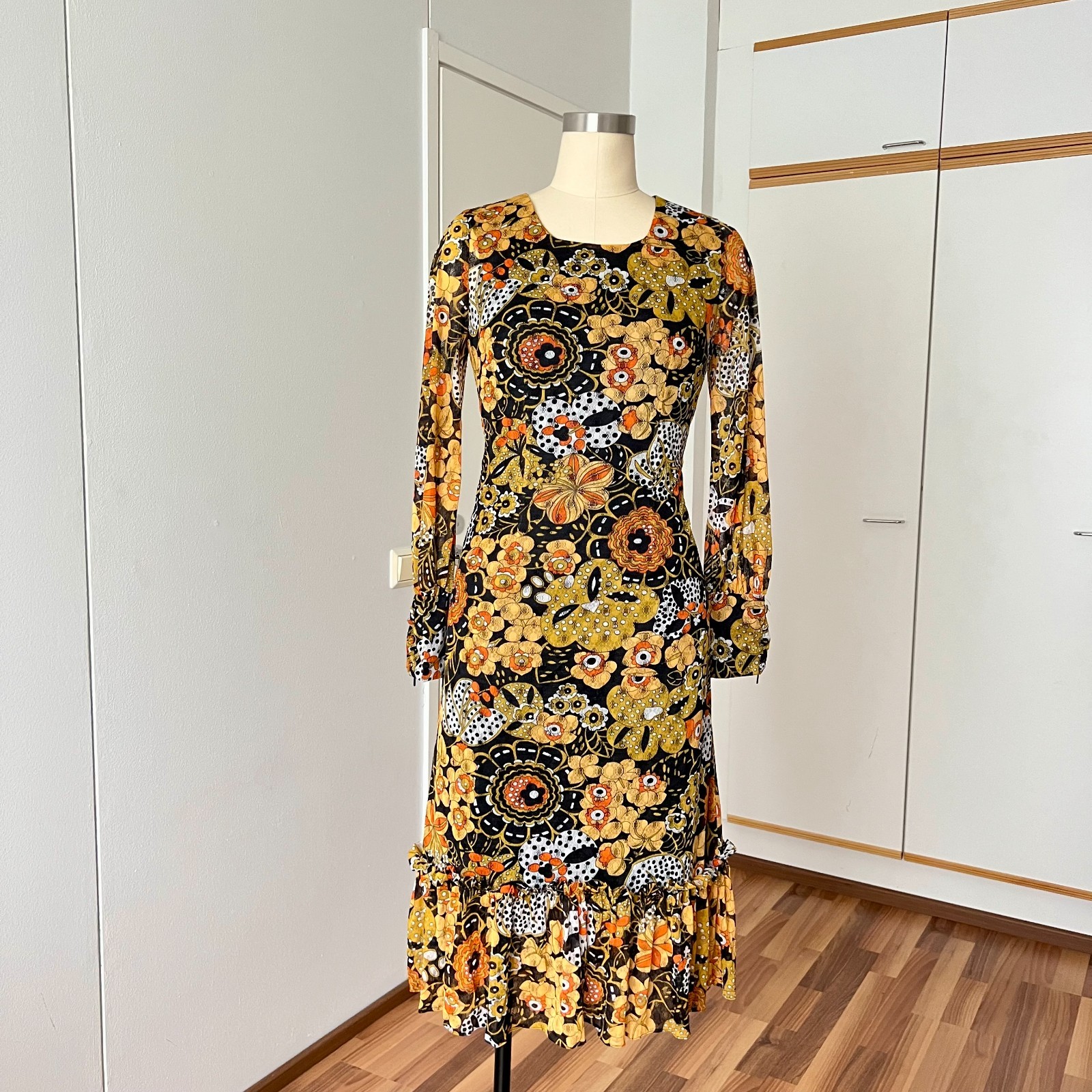 1970s Psychedelic Floral Long Sleeves Boho Midi Dress Ruffle Hem Aline Retro 36