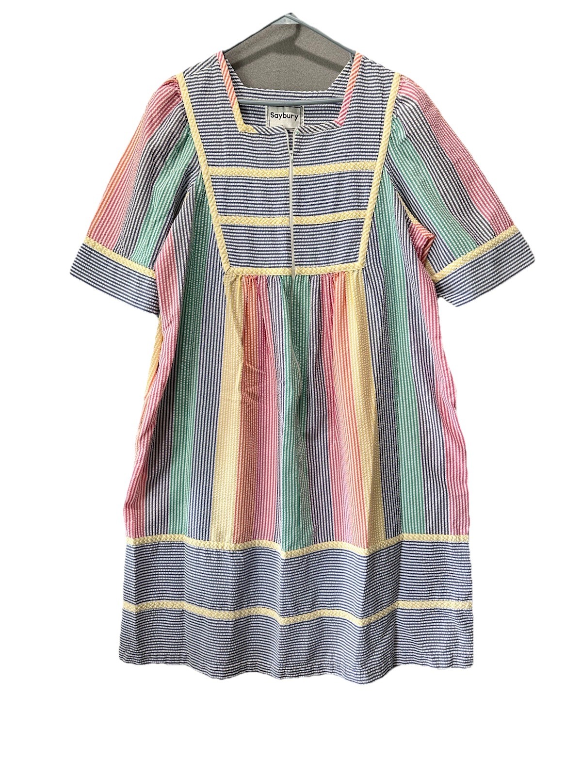VTG Saybury Seersucker Nightgown 1/2 Zip Women’s Size L Rainbow Stripped Muumuu
