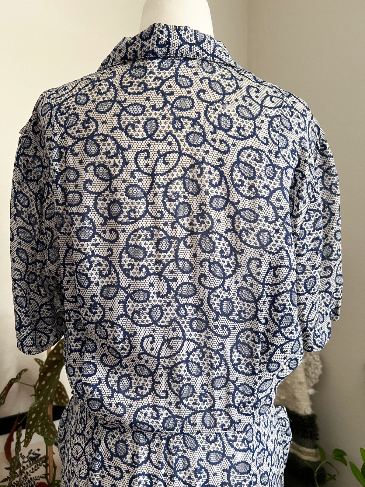 Vintage 40s Blue 1940s Women’s Patterned Rayon Button Swing Day Dress
