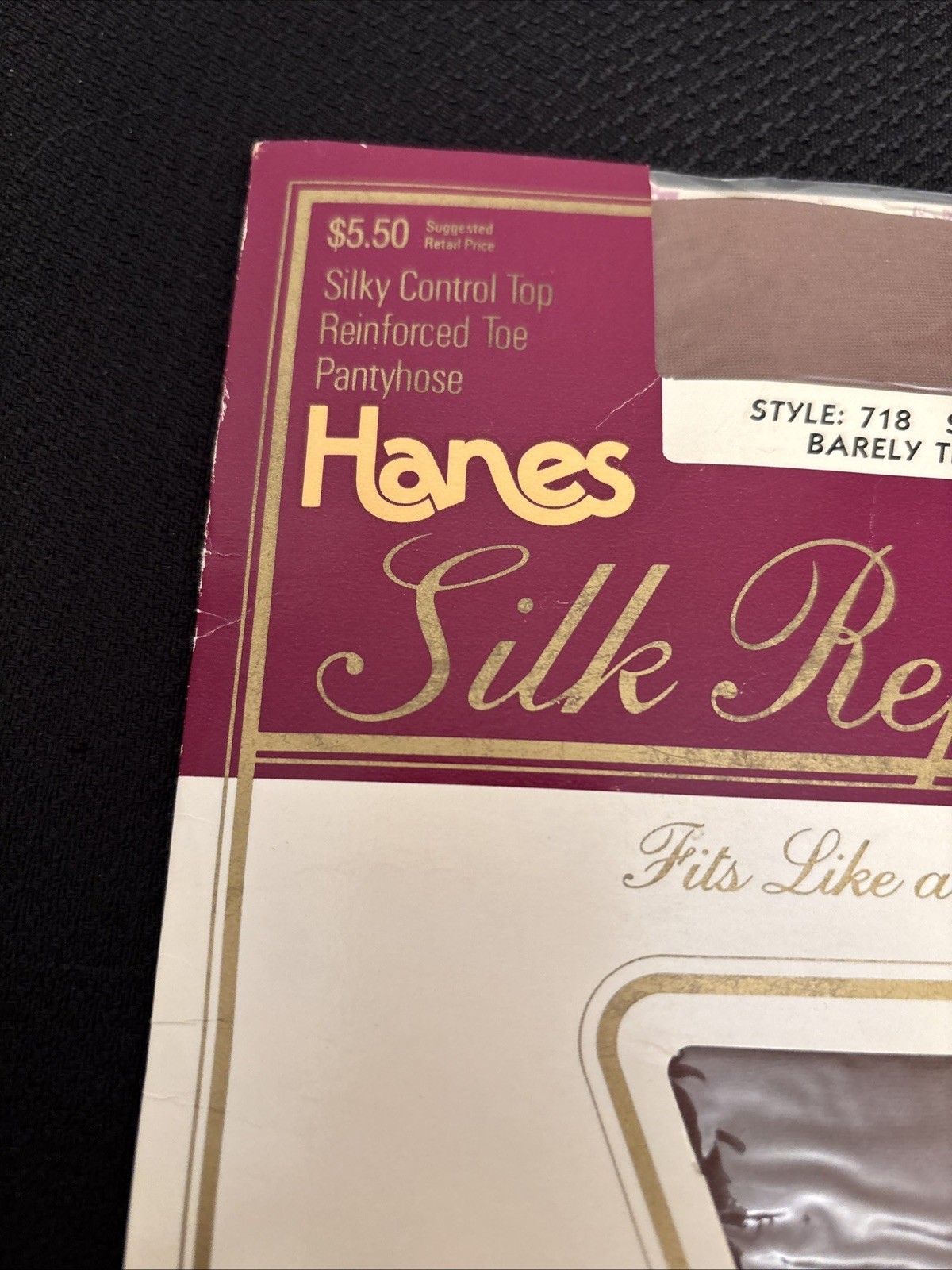HANES SILK REFLECTIONS Silky Sheer Sandalfoot Pantyhose 715 AB Barely There NOS
