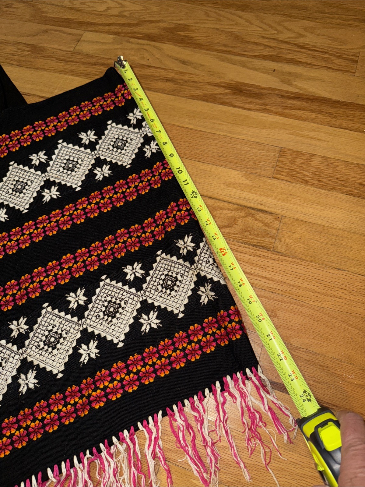 Vintage V Shaped WOMENS Poncho One Size Boho Hippie Pullover Coverup FLAWS Shawl