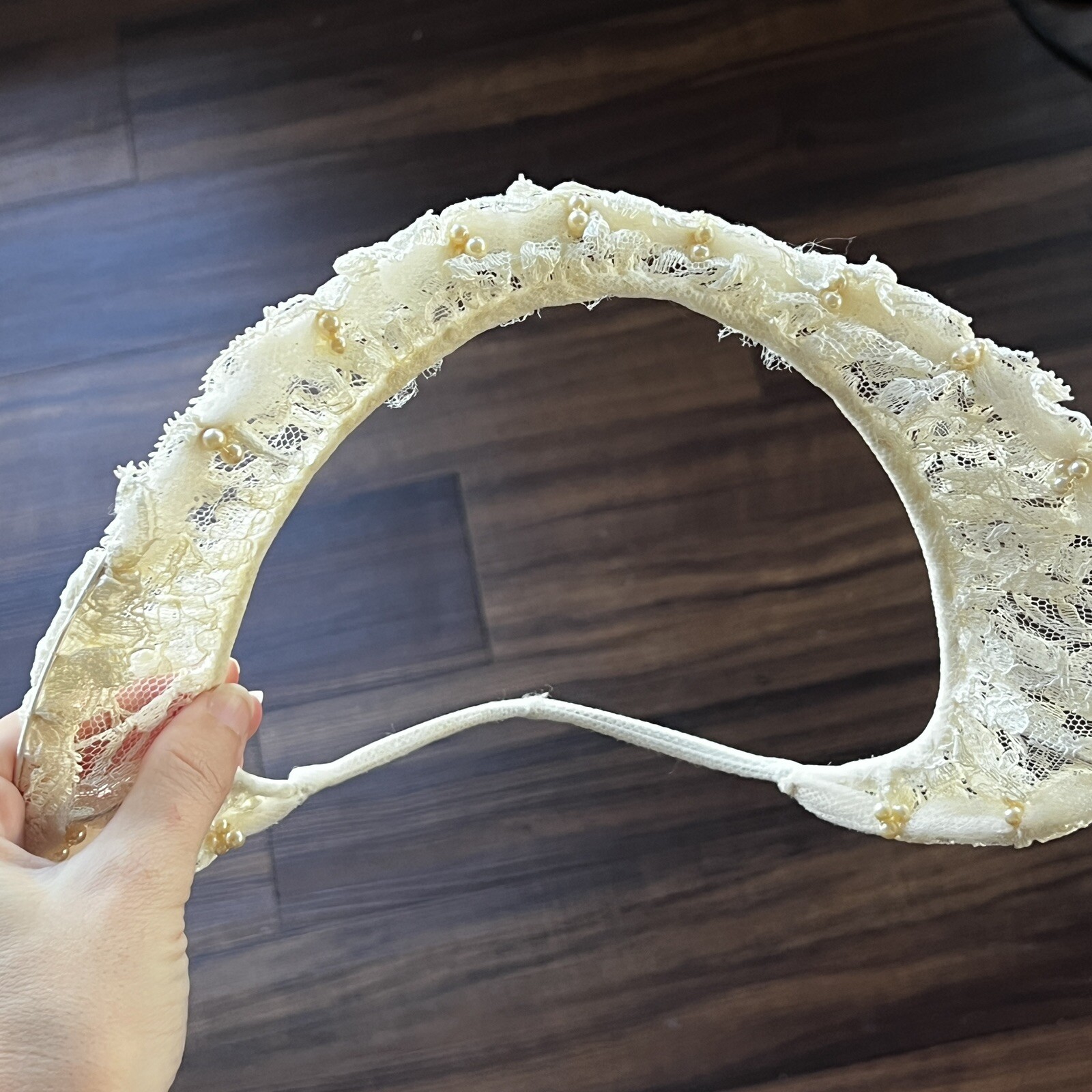 Vintage 1940s Ecru Lace + Pearl Bridal Halo Art Deco Headpiece Crescent Crown