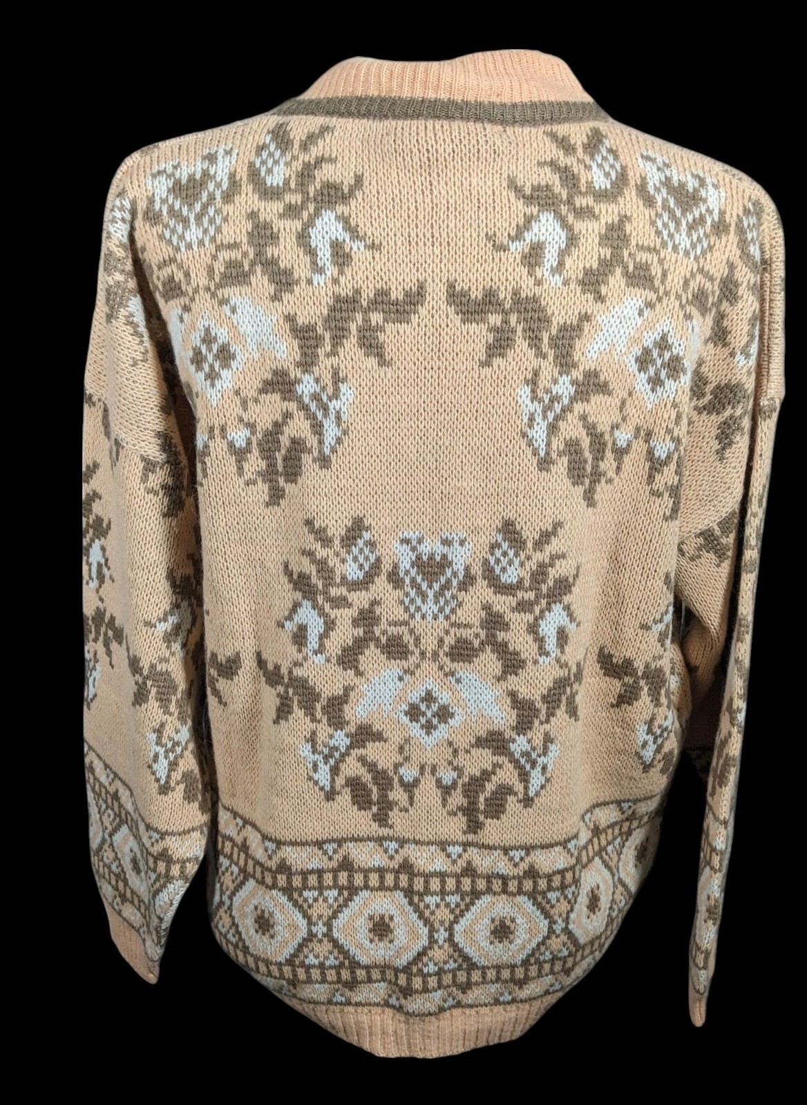 Vintage Tarazzia Grandmacore Peach Floral Sweater