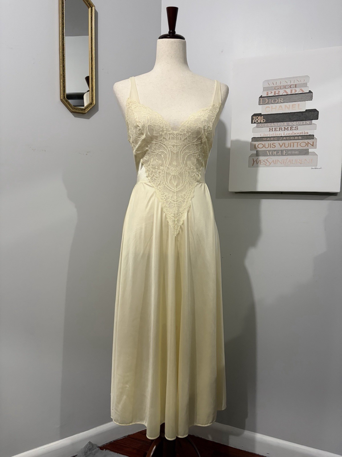 Vintage Olga Nightgown Style 91140 Ivory Bodysilk Fabric and Lacy Bodice Size M