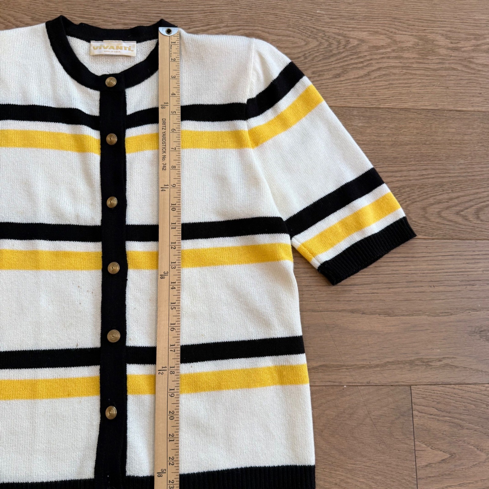 Vivanti Vintage Striped Short Sleeve Cardigan Sweater White Black Yellow Size 14
