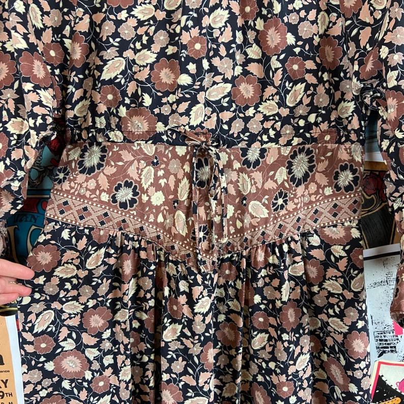 Vintage Women’s 70s Brown Floral Foxy Lady Long Sleeve Boho Western Dress Size 2