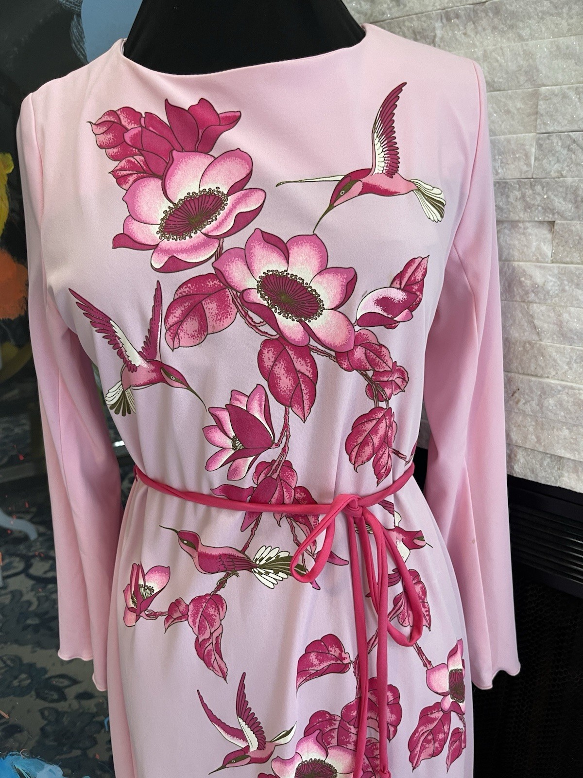 VTG Miss Shaheen Hawaiian 70s Pink Floral Hummingbird Sheath Belted Dress