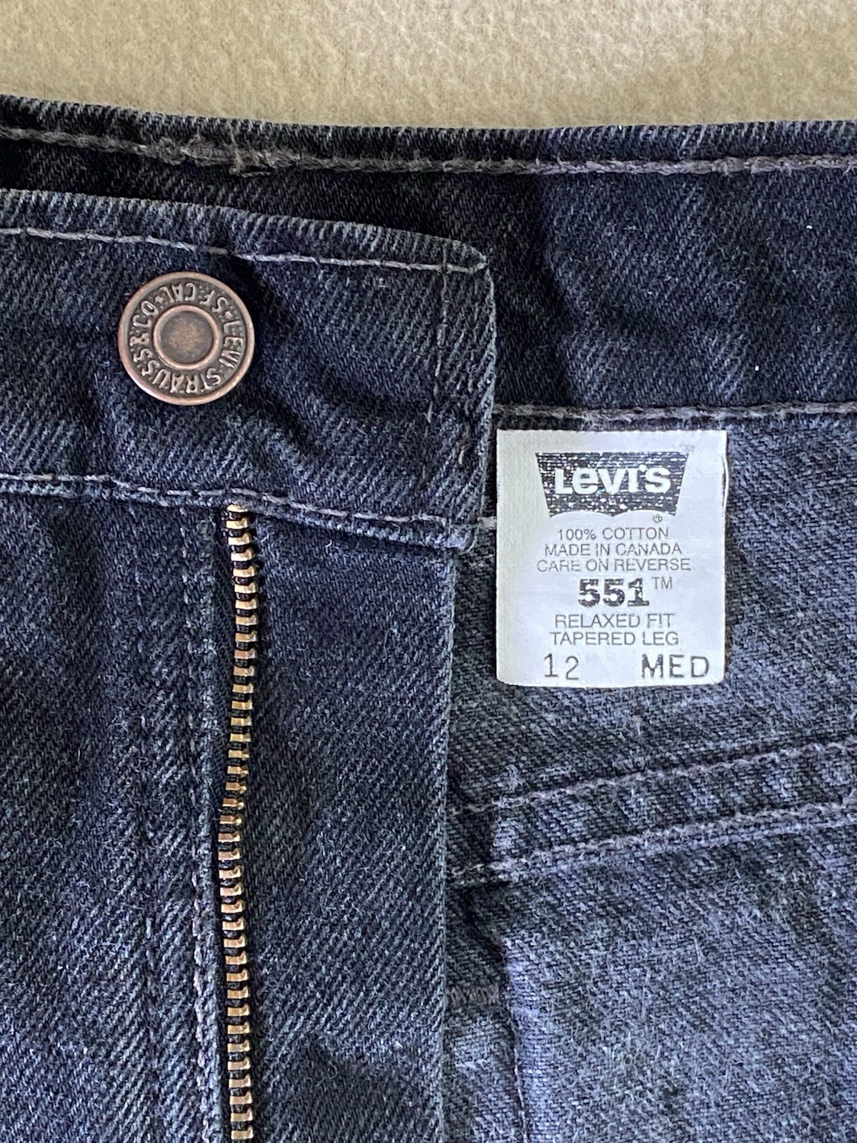 Levis 551 (Size 12 MED Womens) Relaxed Fit, Tapered Leg Black Cotton Denim Jeans