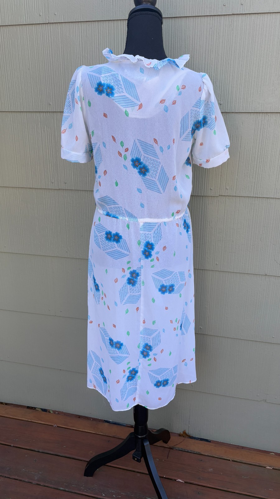 vtg 70s Does 40s Whimsical Floral Leaf Sheer Ruffle Collar Blouson A-Line Dress
