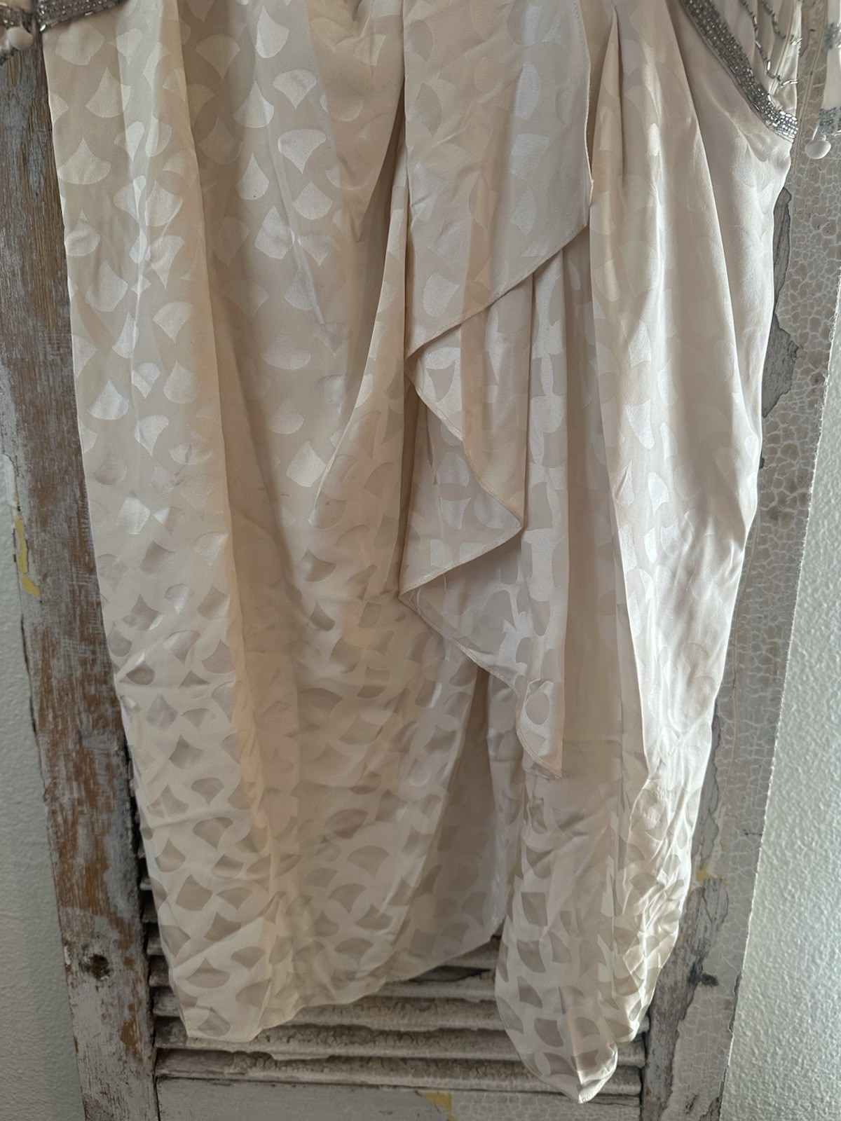 B12 A.J. Bari Silk Cream Brocade Gold Sequin Formal Evening Dress Size 6