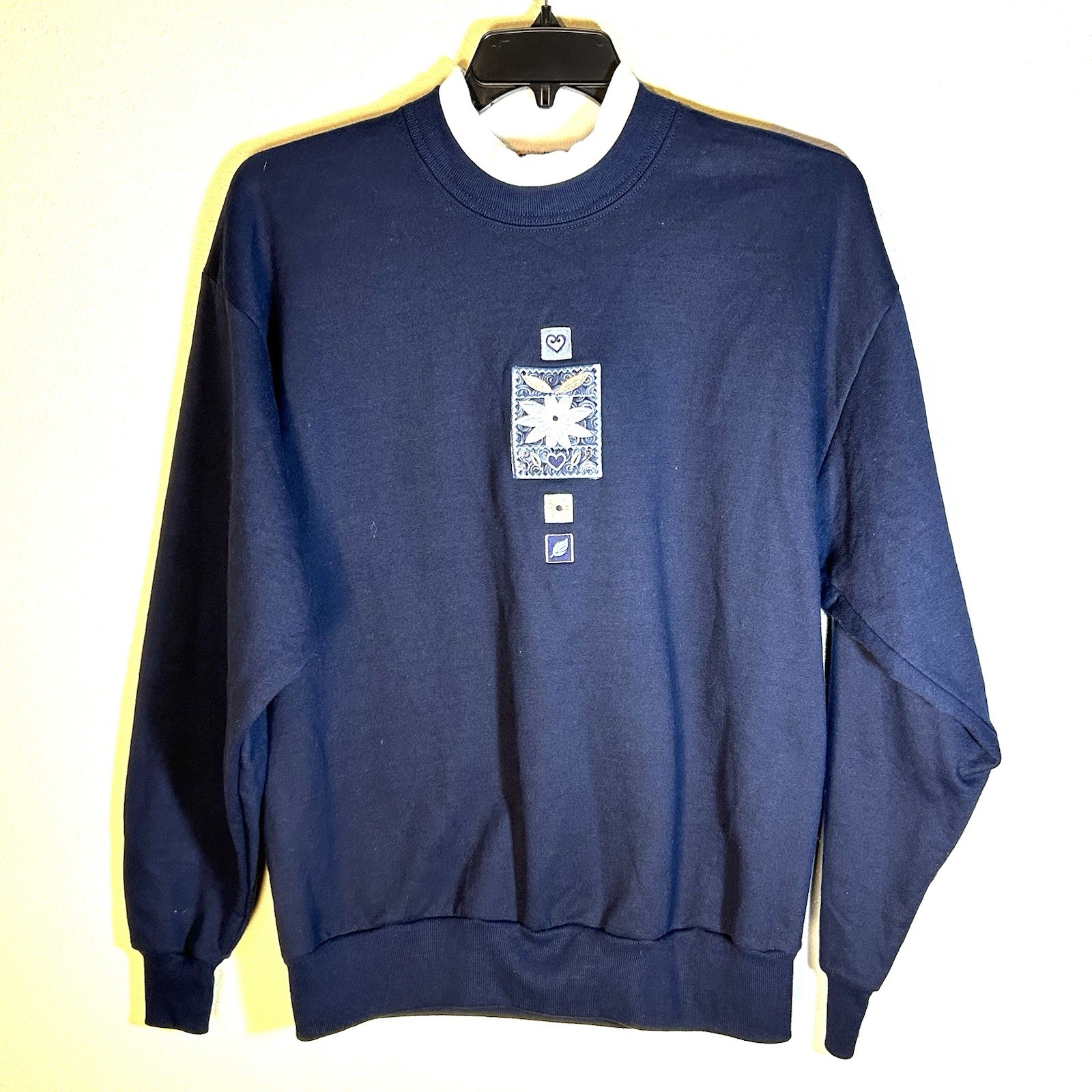 Vintage Top Stitch Womens Size L Embroidered Sweatshirt Blue Cottagecore Grandma