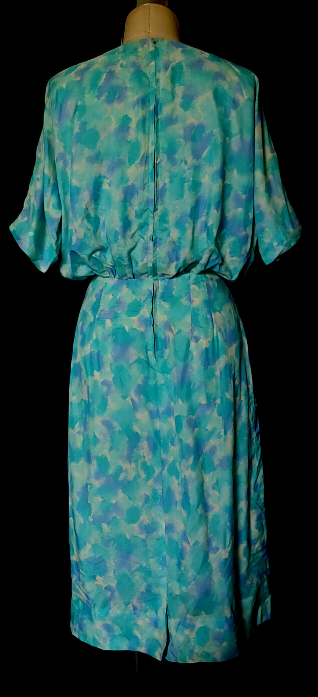 Vtg 1960s SHIRT WAIST Blouson Style DRESS, JEWEL NECKLINE pastel printed SILK