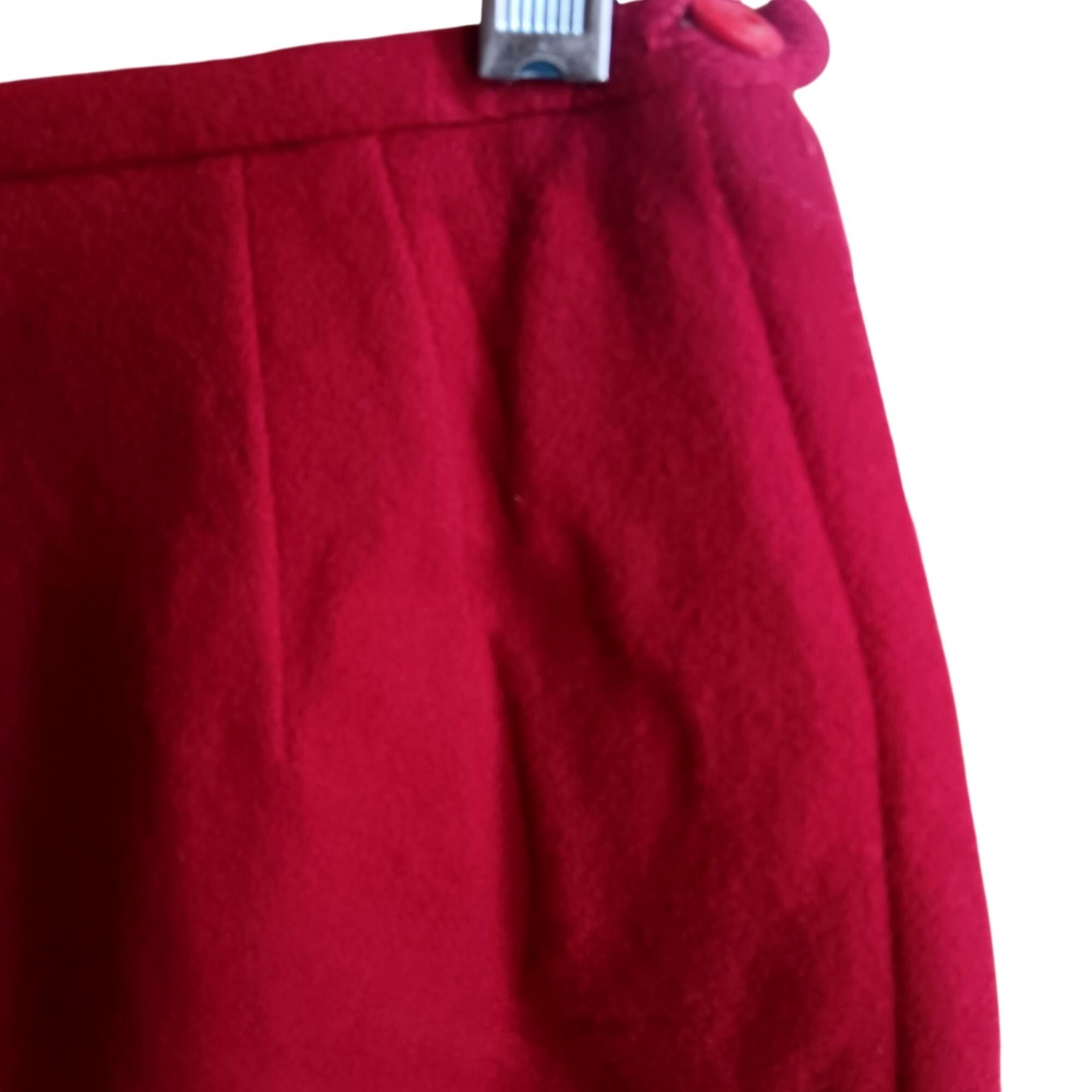 True Vintage Skirt 25W 25″ 1960’s WOOL/CASHMERE RED SECRETARY SIDE ZIP Einiger