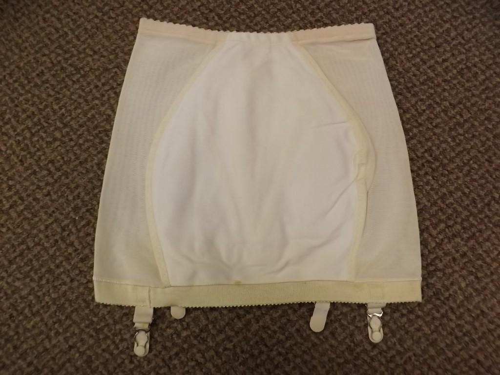 Sexy Girly Pin Up Vtg 50s 60s NEW NOS Open Bottom Garters Girdle L 29/30 Shaper