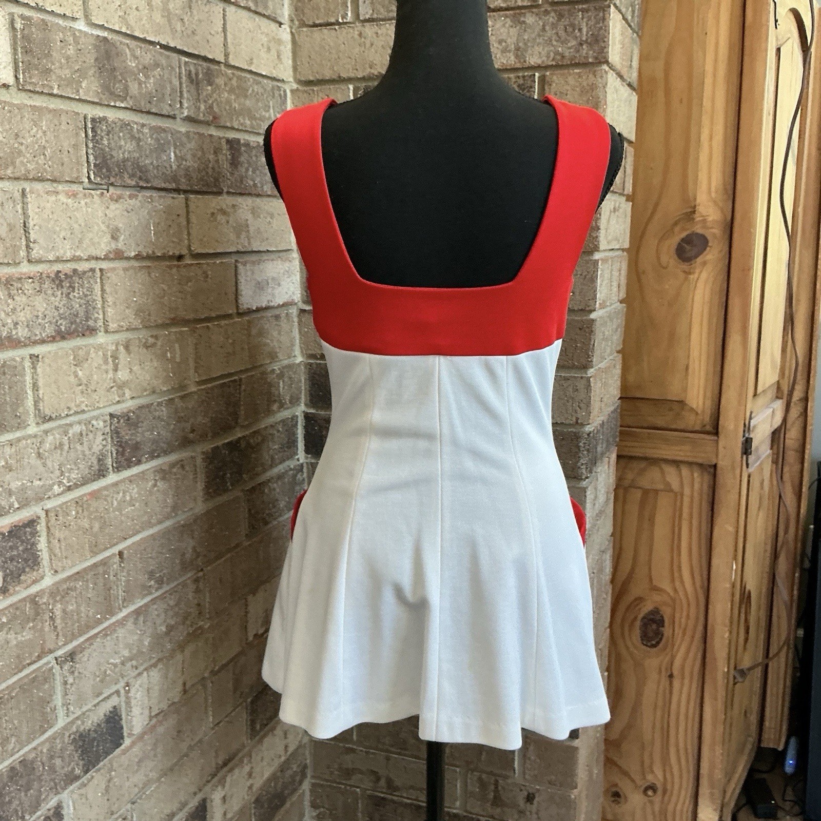 VINTAGE Riha Santa Barbara Tennis Dress Red White Zip Size 9/10 Colorblock #1602