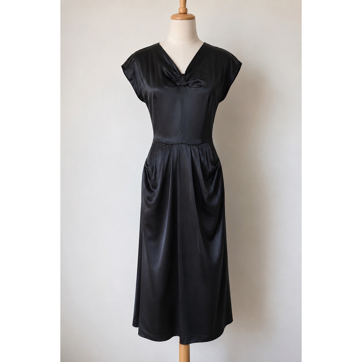 Vintage Justin McCarty Dallas Black Satin Cocktail Dress XS Bow Detail 50s READ