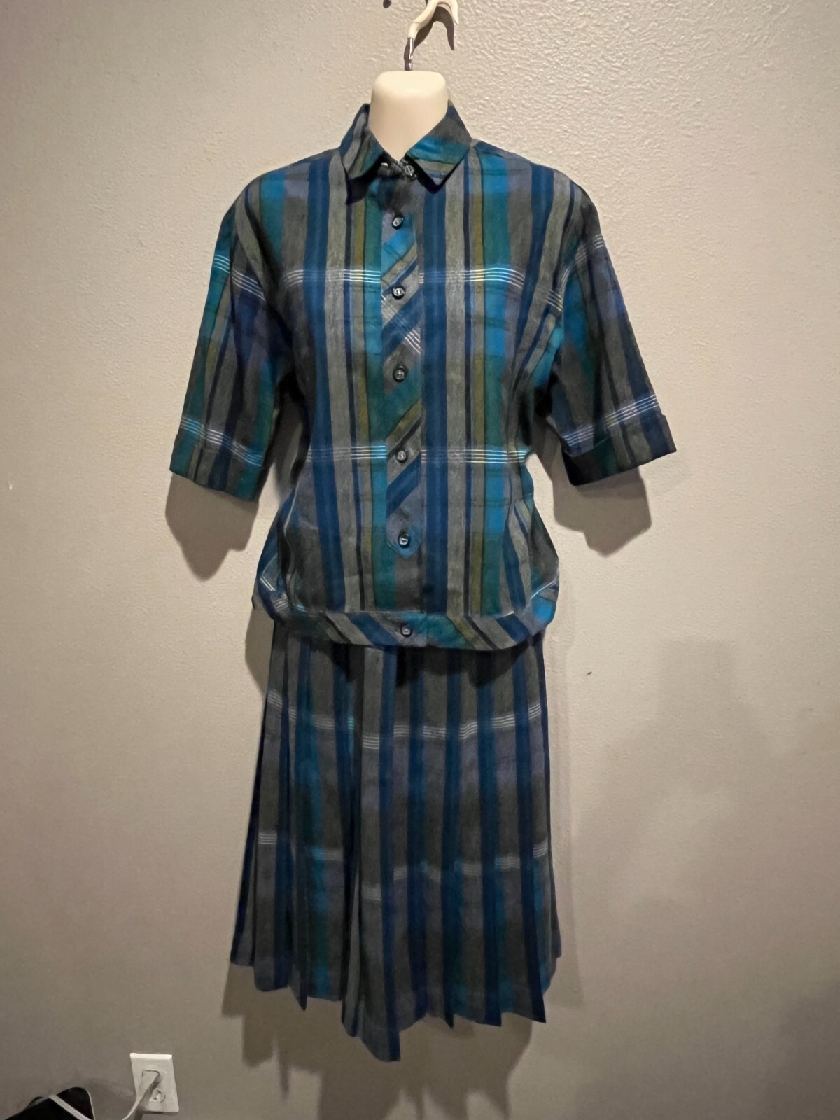 Women’s Vtg CENTURY OF BOSTON Plaid Skirt & Short Sleeve Jacket Size S