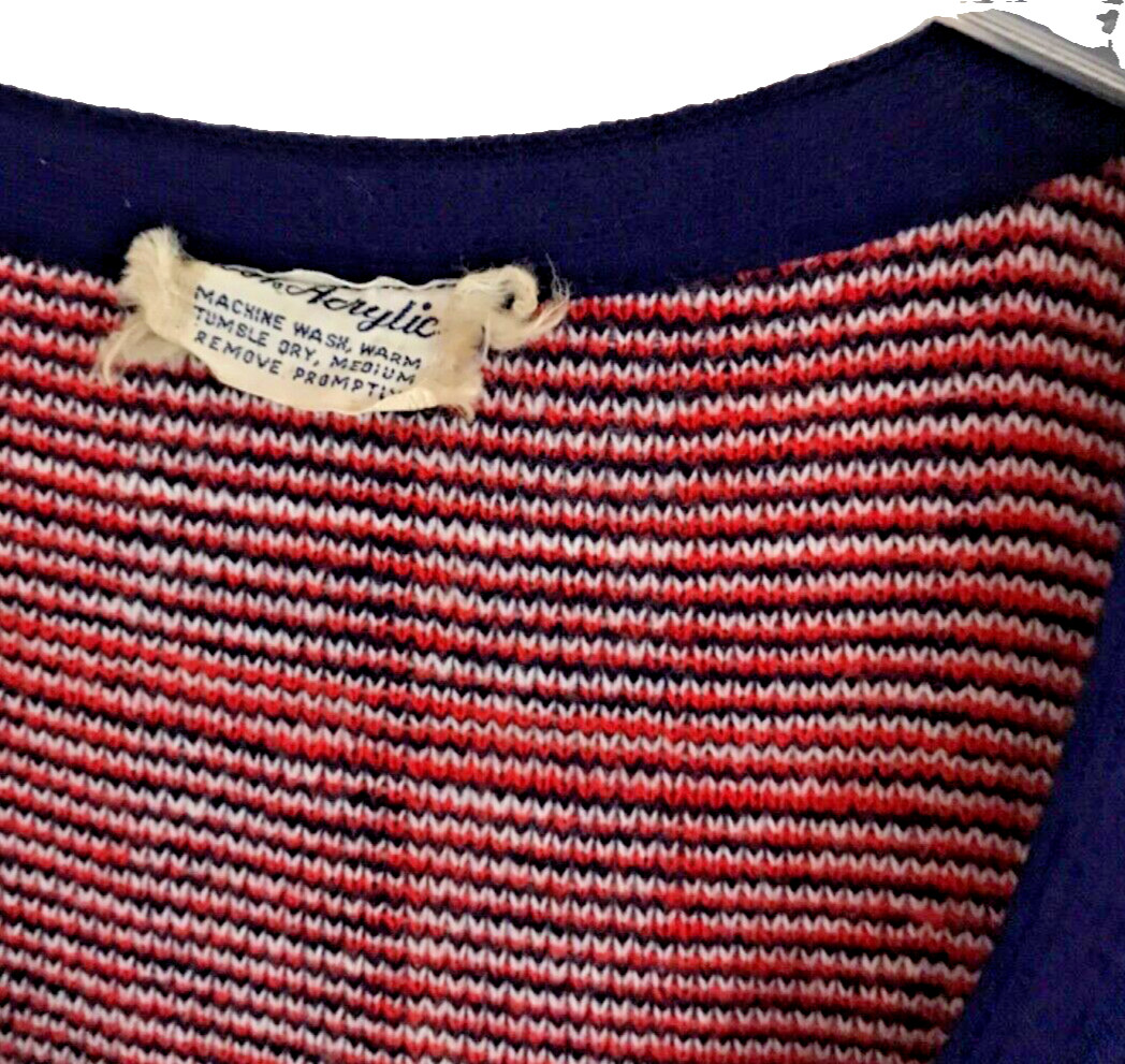 Vintage plaid Sweater Vest Top Red, White, Blue Acrylic L Classic Red Layer