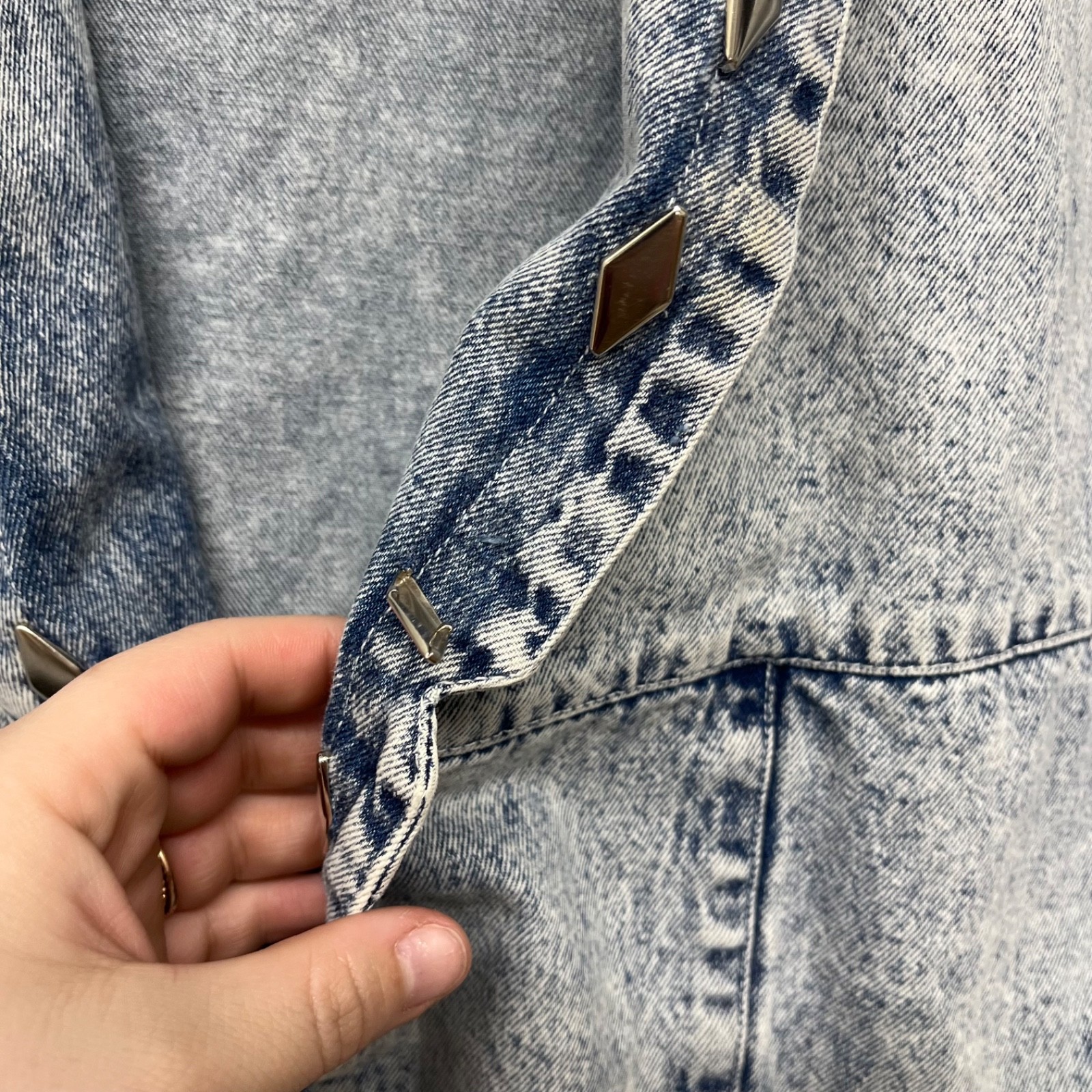 Vtg Acid Wash Denim Jacket Womens XL Light Wash Studded 80’s 90’s Retro