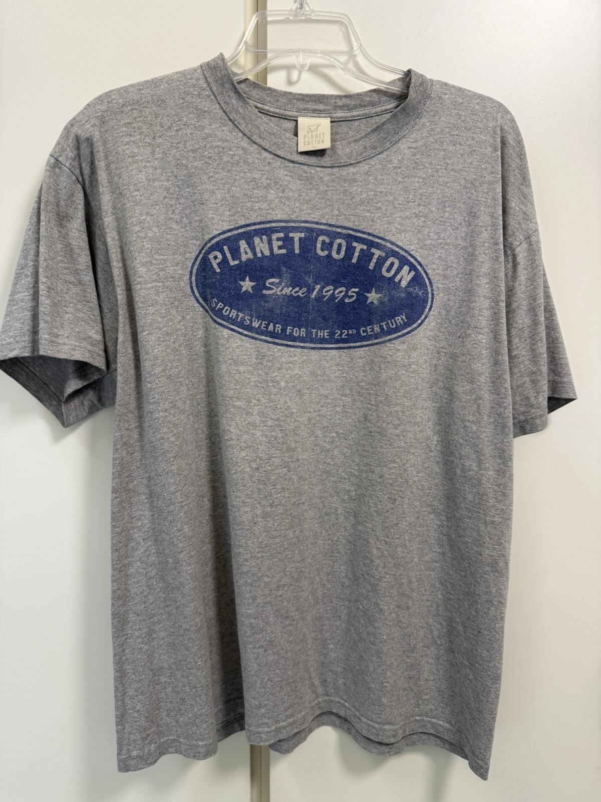 1995 VTG 90’s Planet Cotton Graphic Gray Short Sleeve Crew Neck T-Shirt Women L