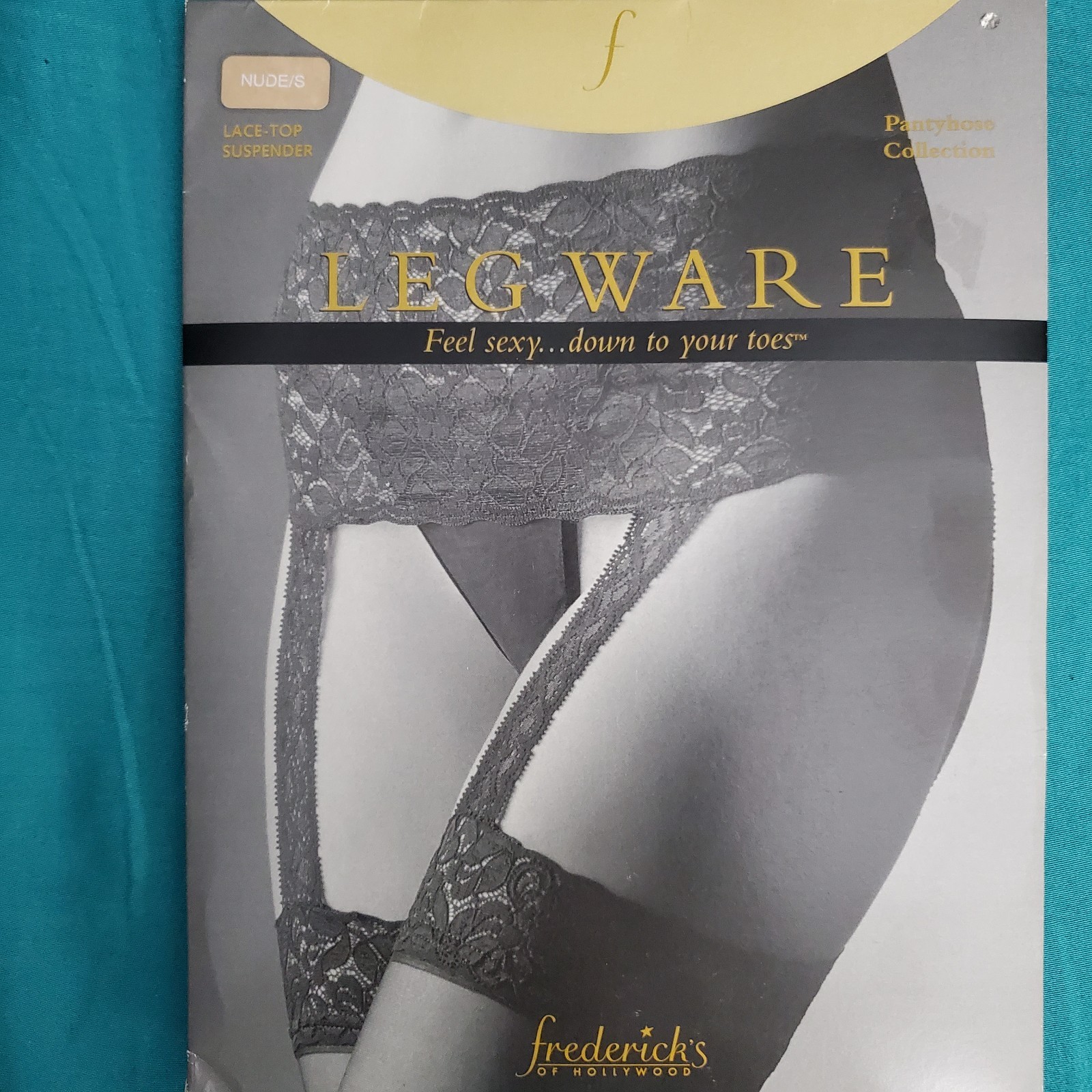 Frederick’s of Hollywood Leg Ware Lace-Top Suspender Stockings Nudes Small Nos