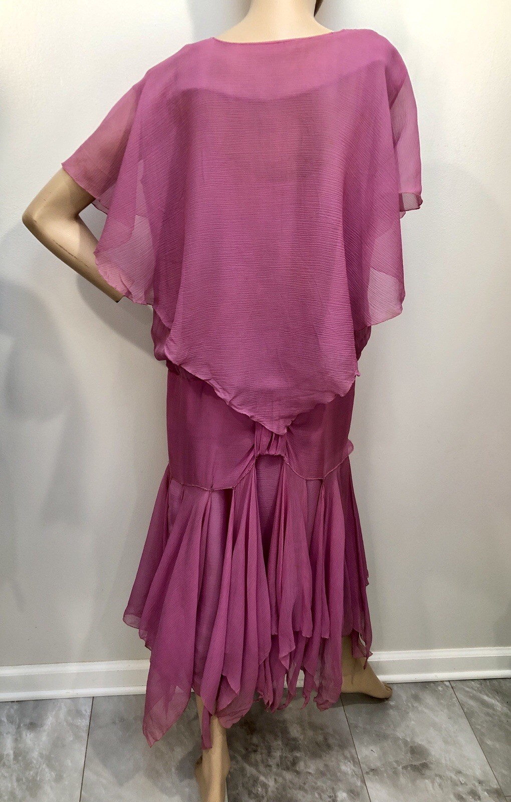 VTG 1920s ORCHID PINK SILK CREPE Great Gatsby Flapper Dress HANDKERCHIEF Hem