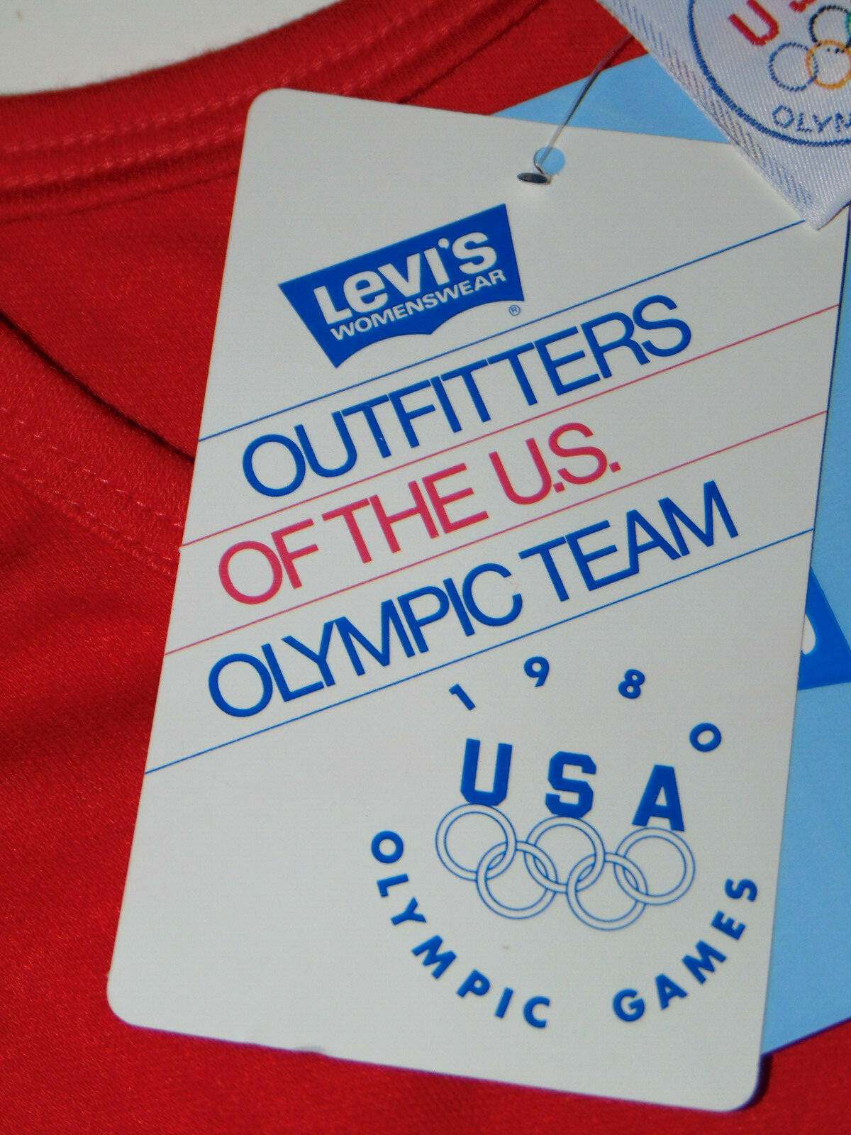 WOMEN’S NWT VINTAGE 1980 SUMMER OLYMPICS LEVI’S T-SHIRT! RED! TAB ON SIDE! 38-40