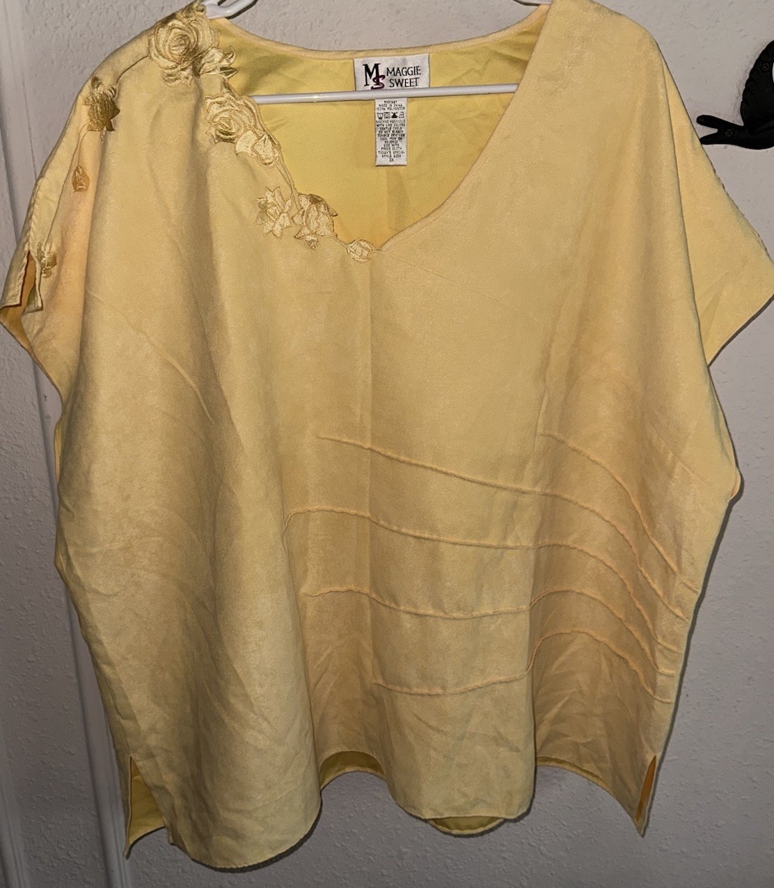 Vintage 1990’s Maggie Sweet 3X Blouse Canary Yellow Boxy 3D Floral Lace Appliqué