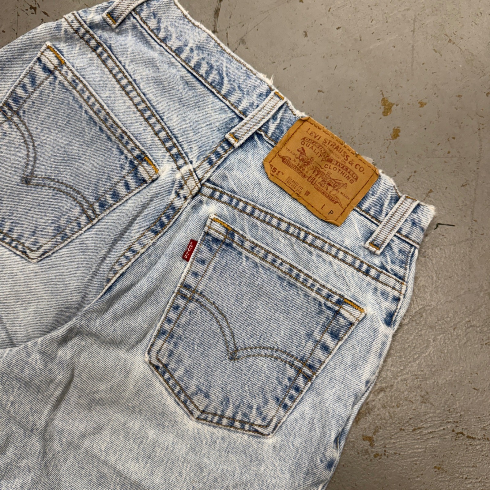 Vintage Levi’s 551 Jeans Light Wash High Rise Women’s Vintage USA Made 24 x 27