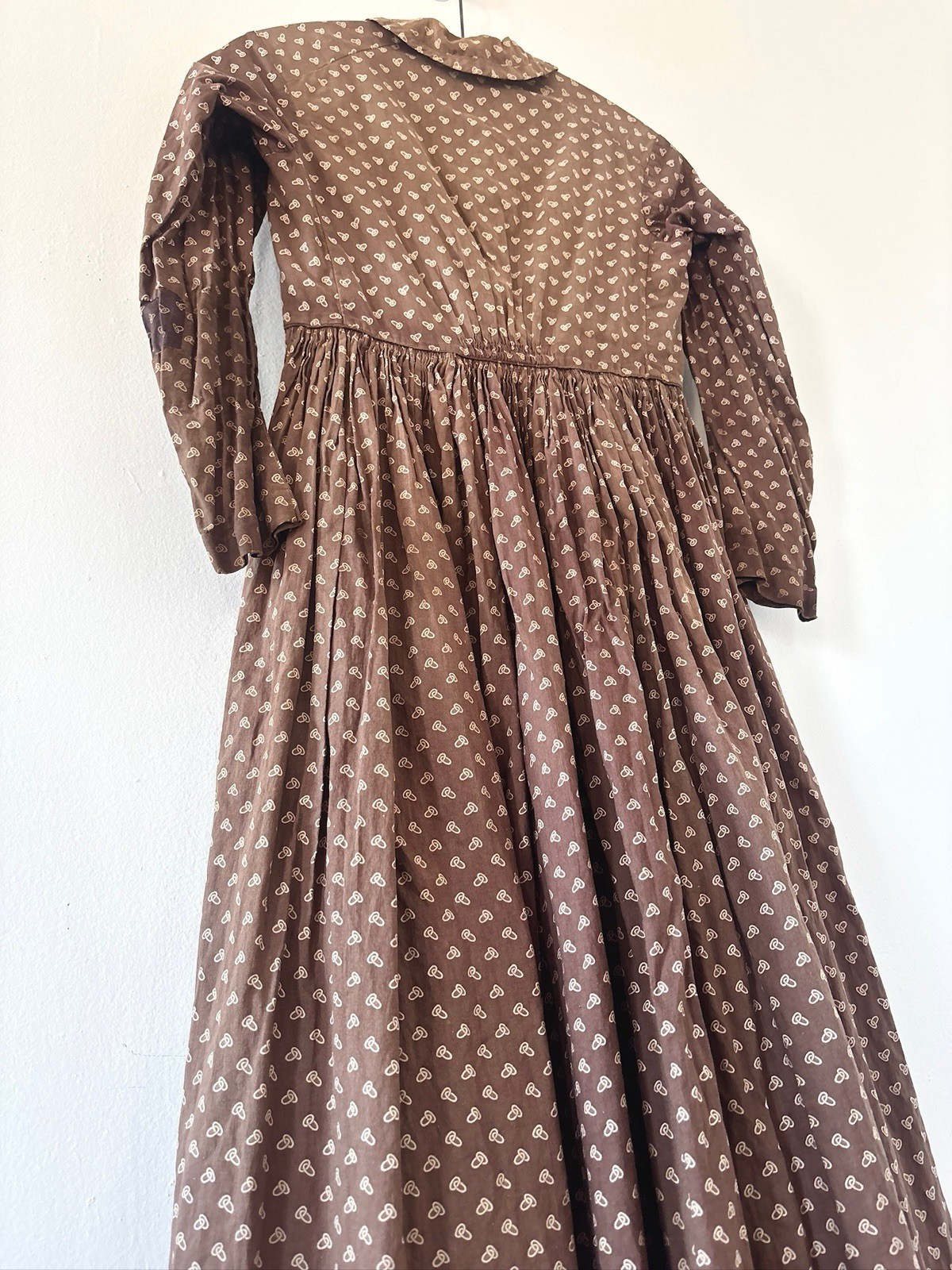 Antique Victorian 1850s 1860s Calico Work Dress Cartridge Pleated Skirt XS S
