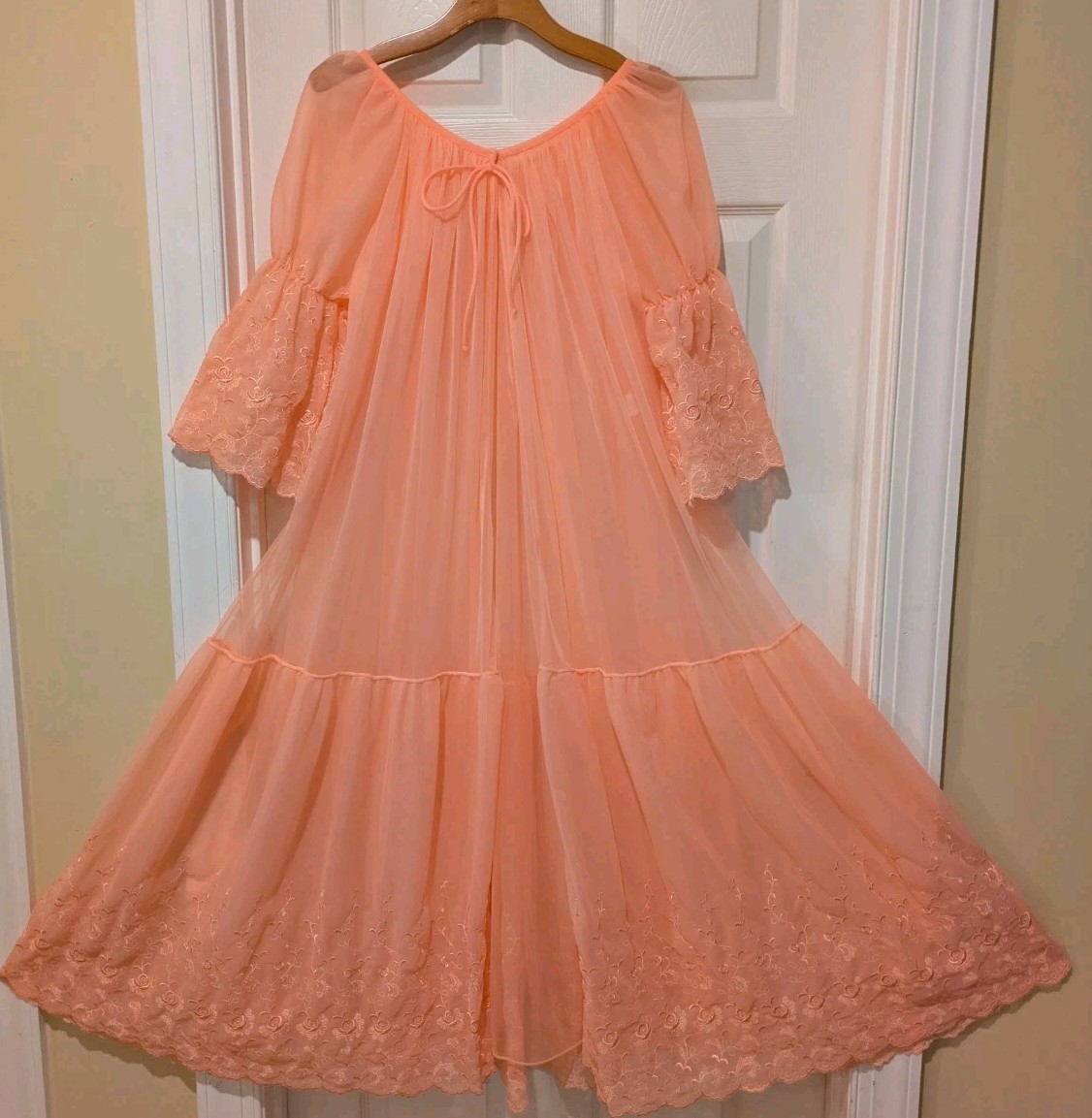 Vtg 50s Jenelle of California DBL Chiffon Sheer Ruffles Peach Robe Sz Petite