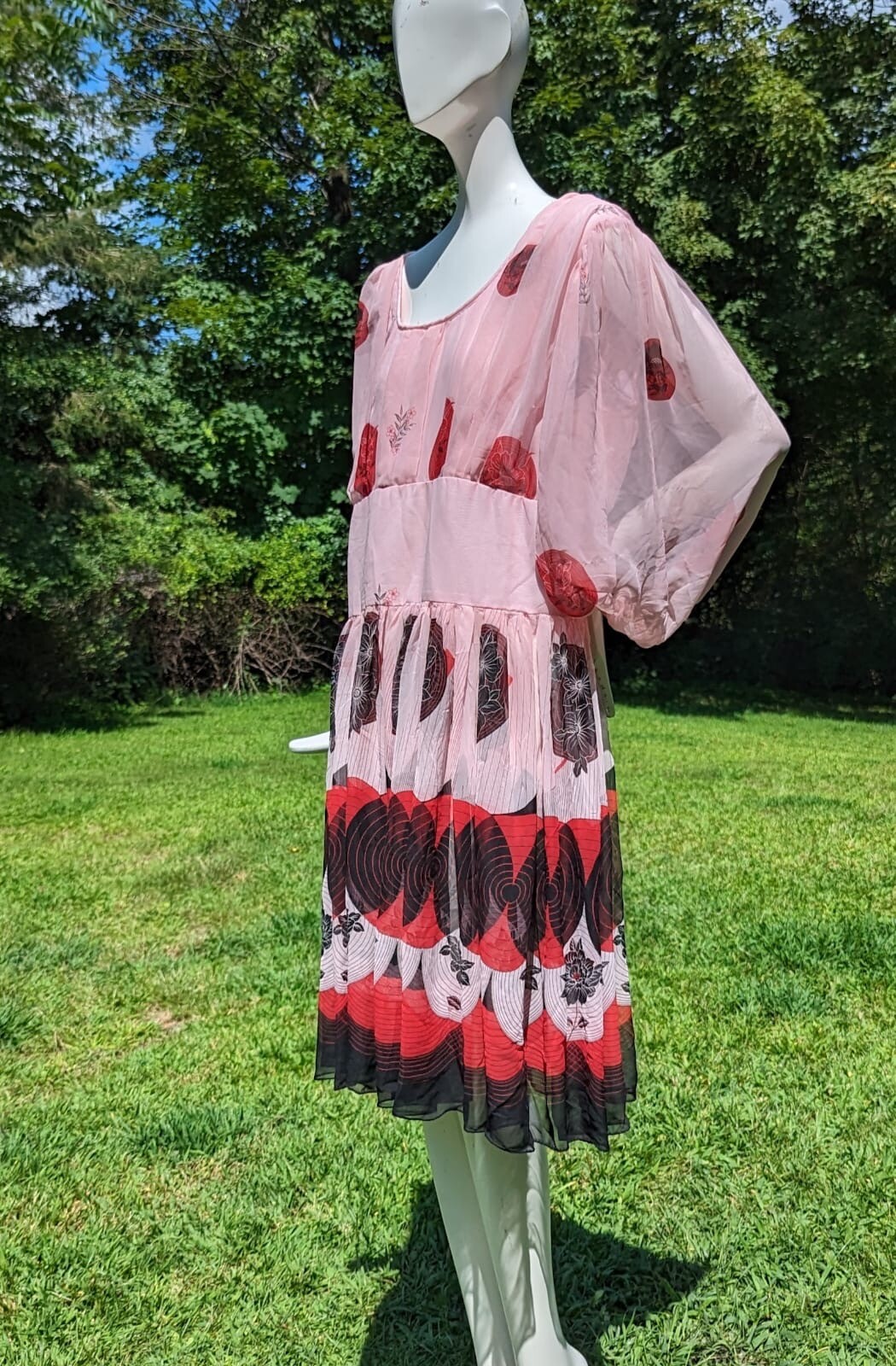 VINTAGE 1970’S POLY CHIFFON PRINT DRESS W PUFF SLEEVES + FULL SKIRT