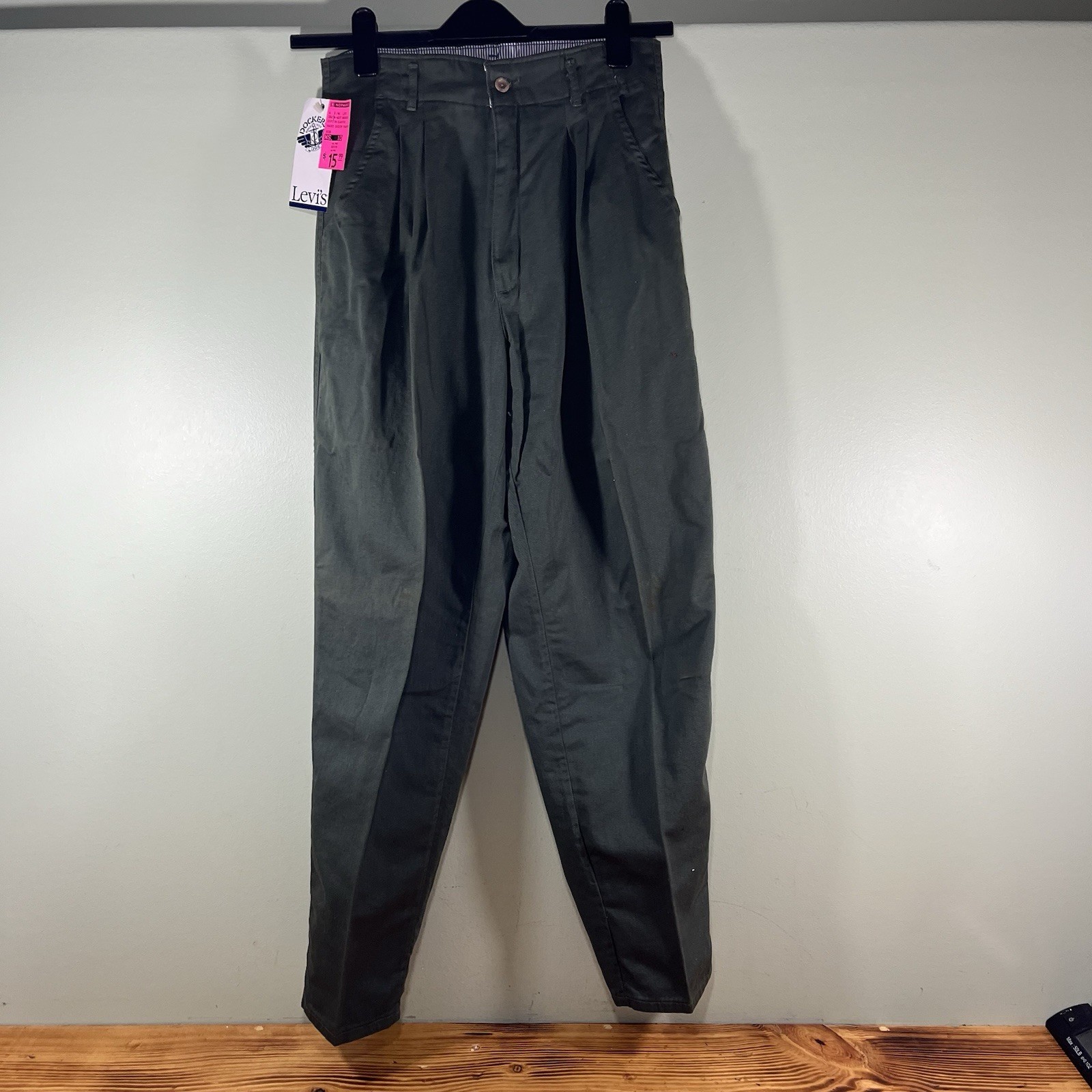 Vintage 1988 Levi’s Dockers Pleated Pants Green Khaki NOS Sz 10 See Photos READ