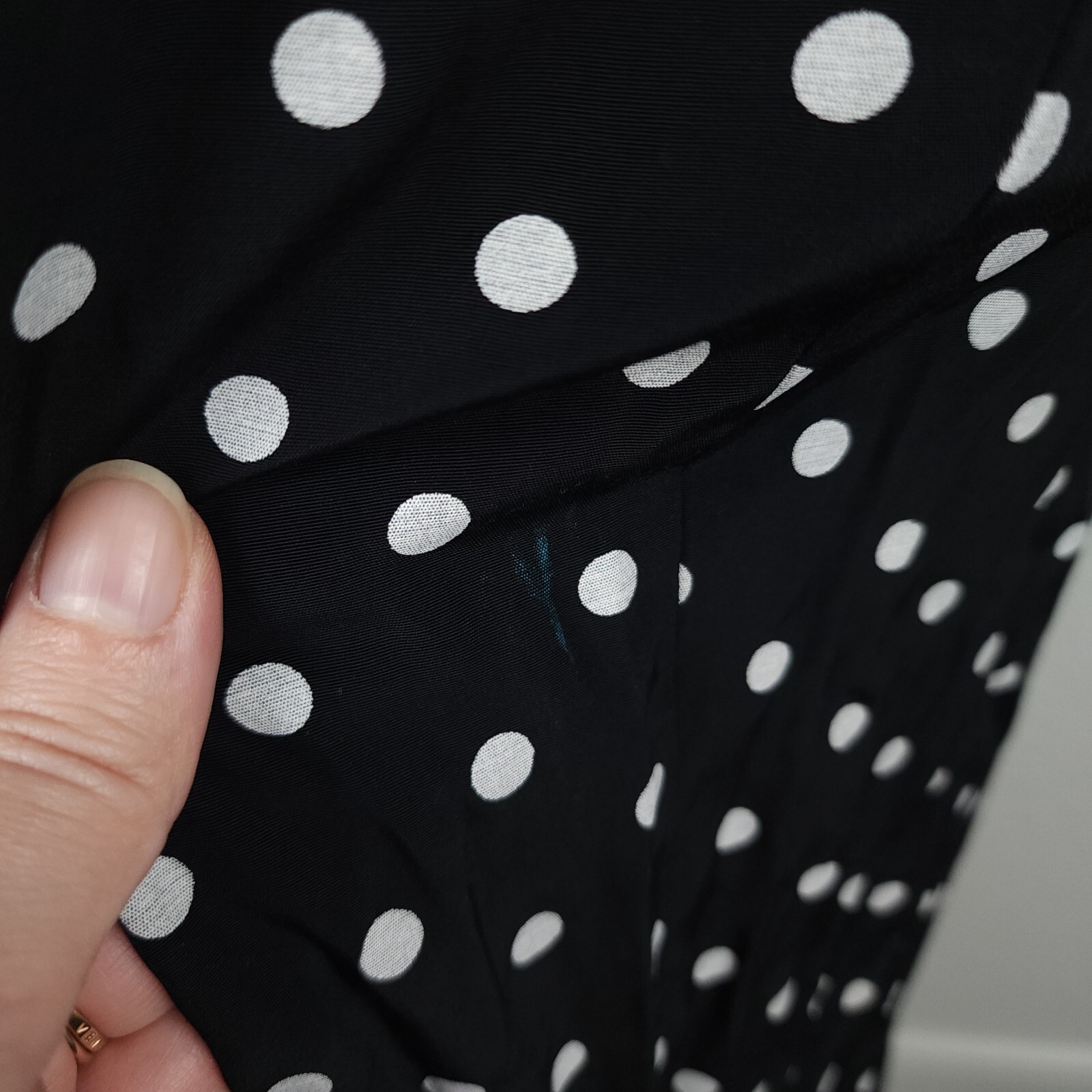 Vintage 80s 1940s DiamondsRun Black White Midi Pencil Dress Long Sleeve PolkaDot