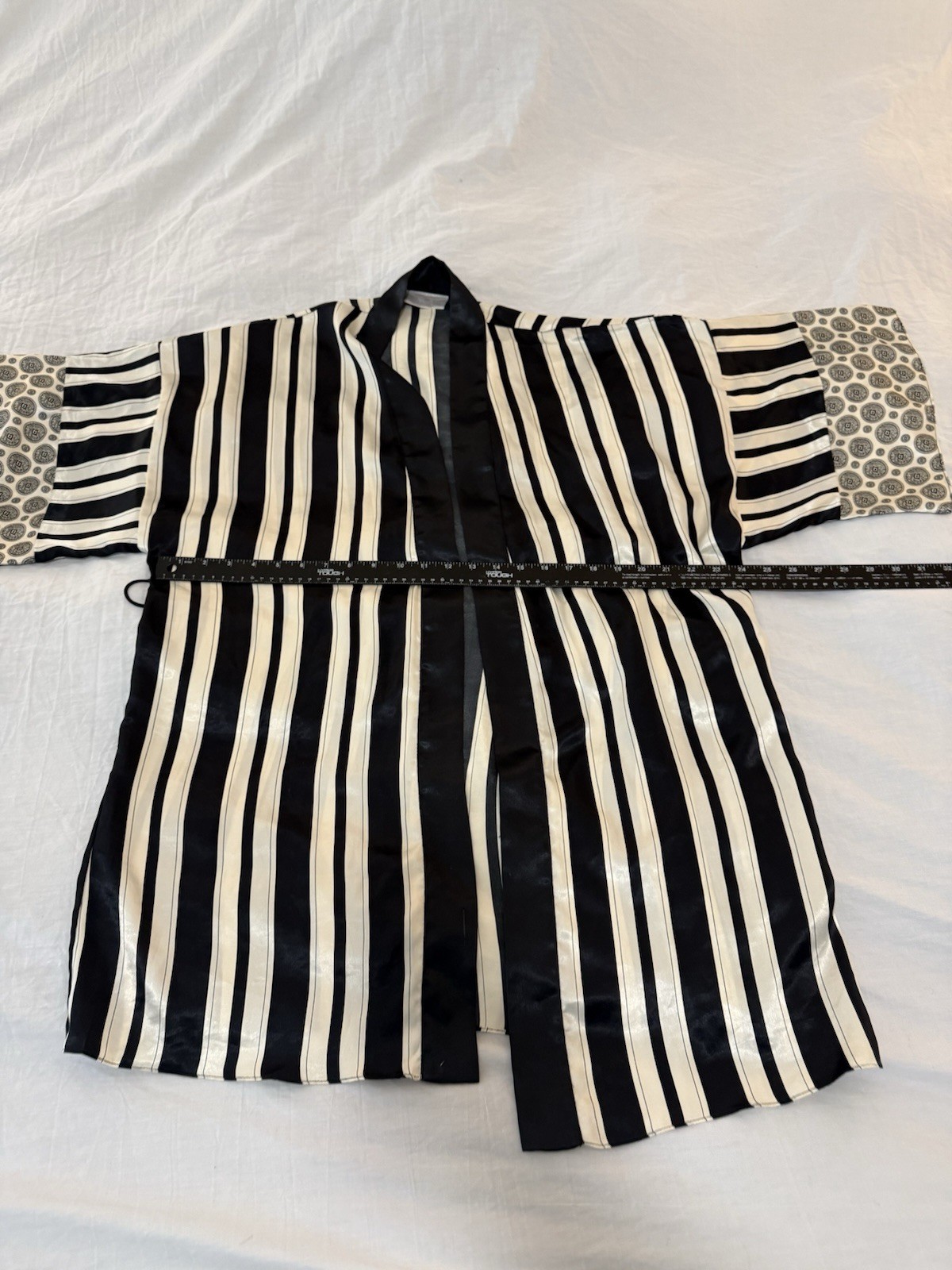 Vintage Val Mode Black Ivory Striped Kimono Robe Jacket One Size Open Front 84