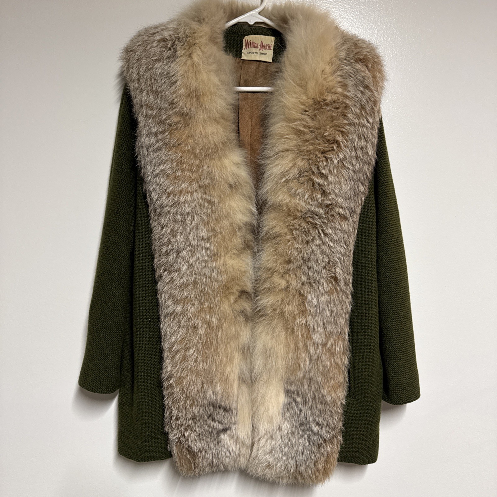 Vintage NEIMAN MARCUS Hunter Green Wool/Fur Collar Coat Lined Women’s