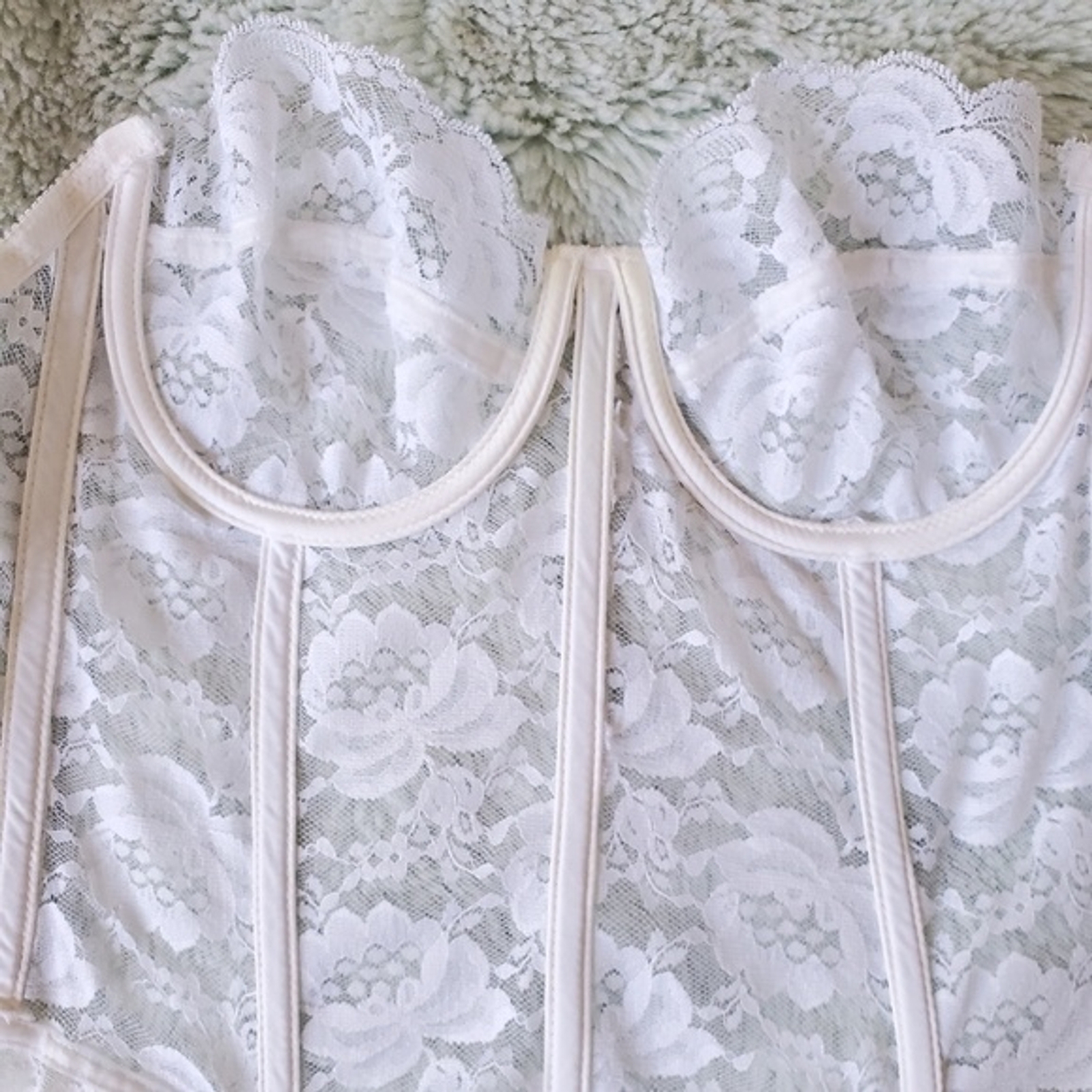 Vintage 90s Jezebel White Lace Lingerie Sheer Bridal Floral Corset Ruffle 34 B