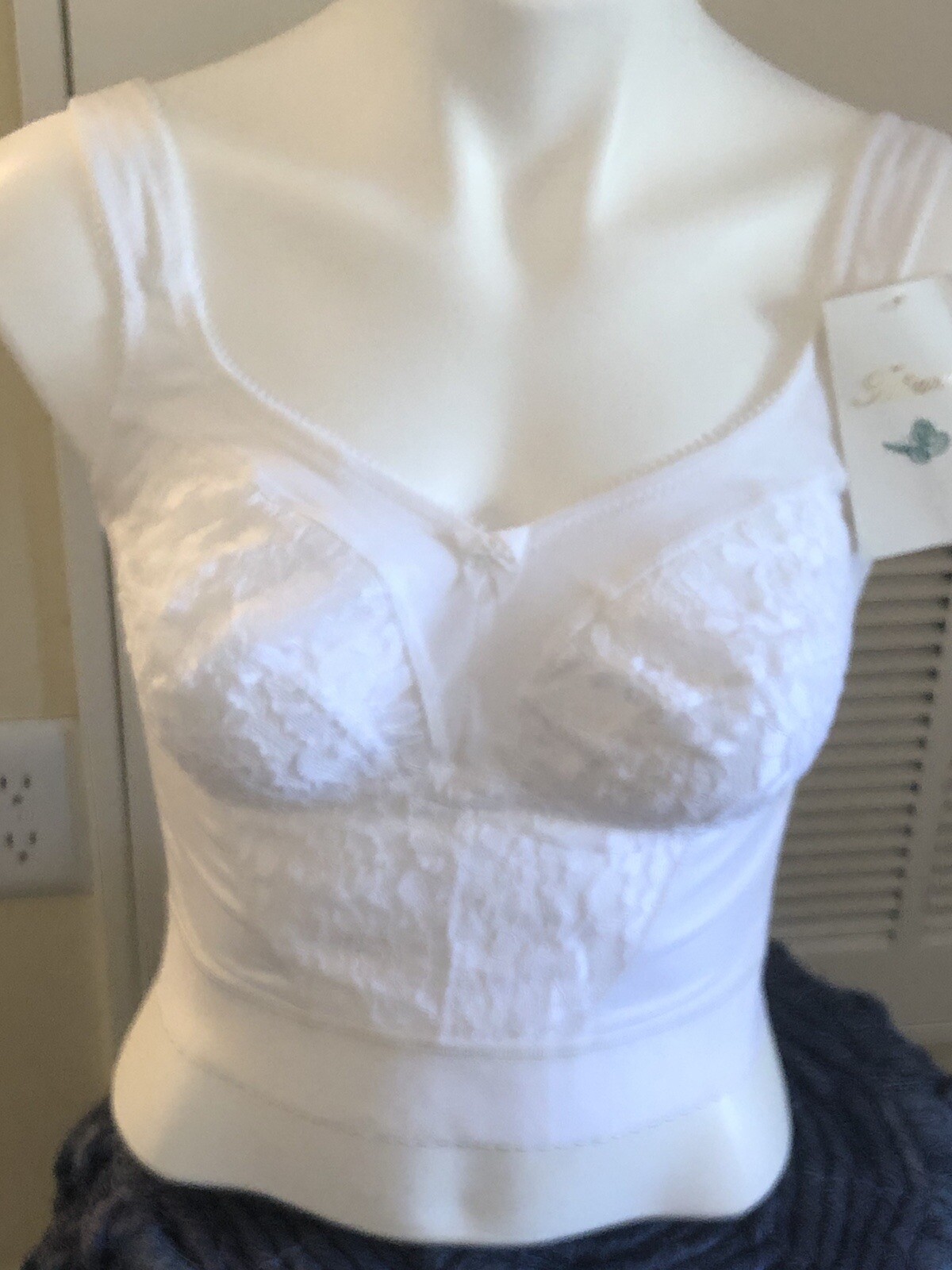 LONG LINE BRA VINTAGE LINGERIE 36 F STRETCH BRA Pin Up White New With Tags