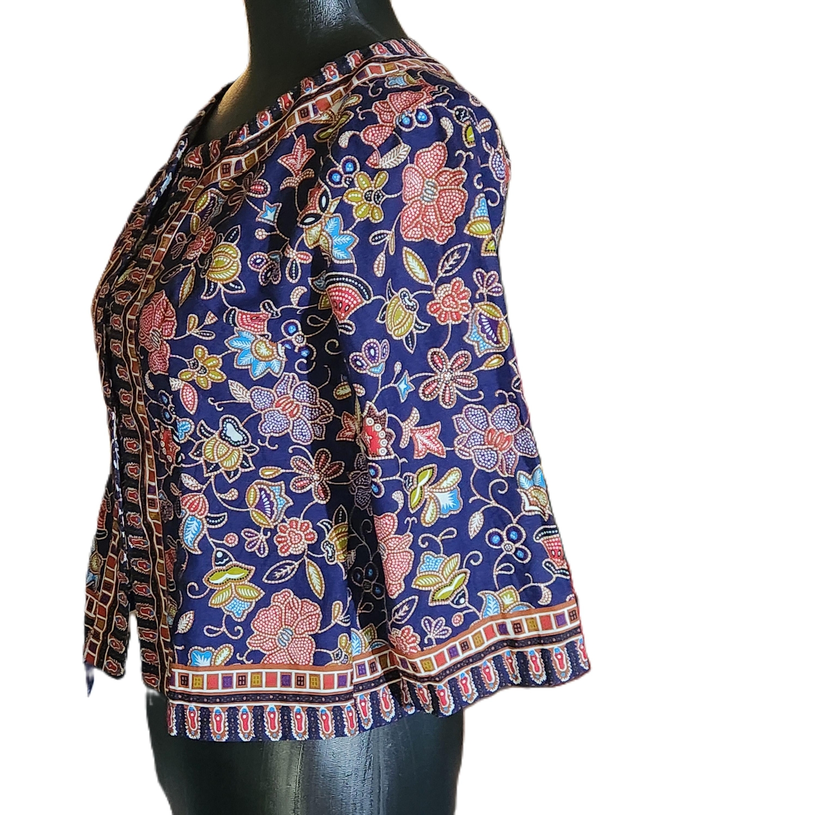 Womens Singapore Asian Flight Attendant Floral Snap Front Blouse Size 36 Small