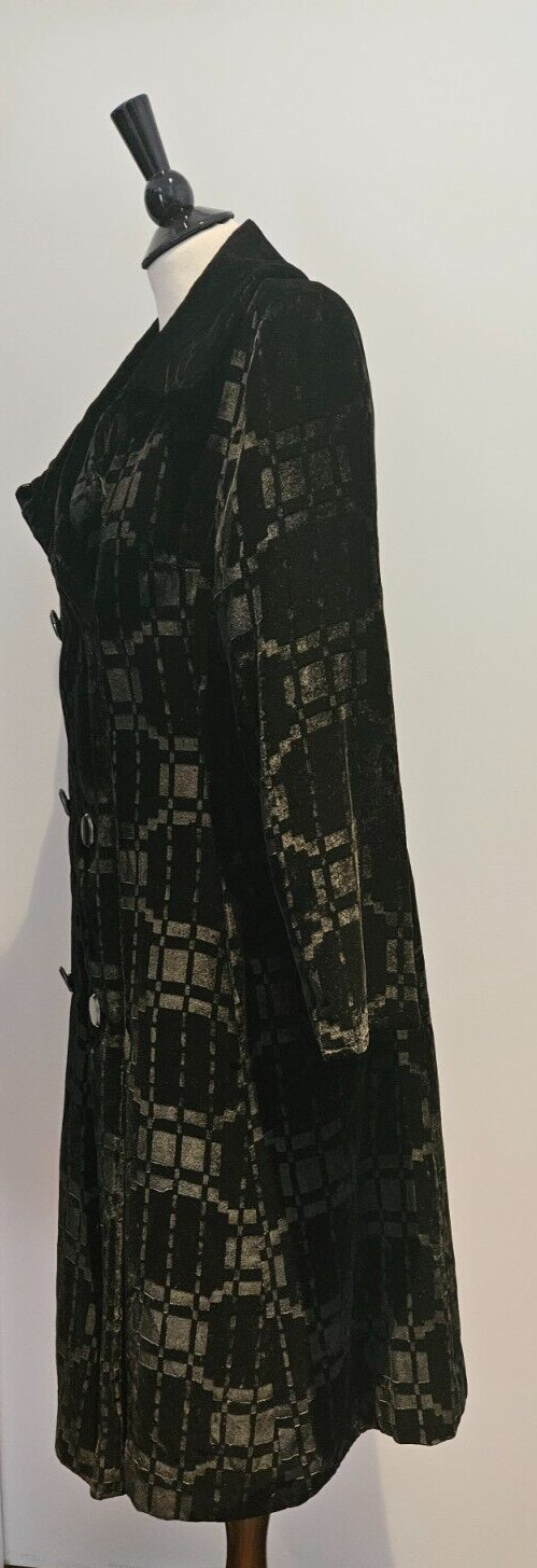 Vintage Count Romi Double Breasted Black Crushed Velvet Coat S/M