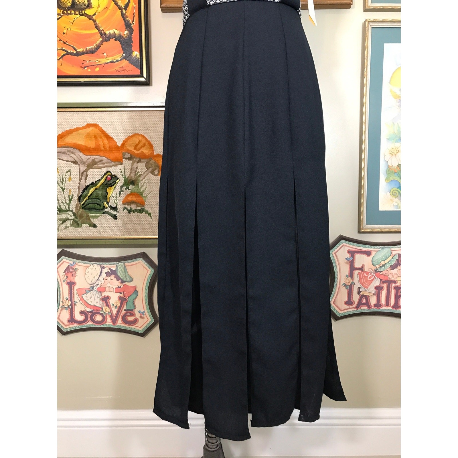 Late Edition Ltd 1990s Black Car Wash Dress V-Neck Silver Weave Belt Slit Skirt