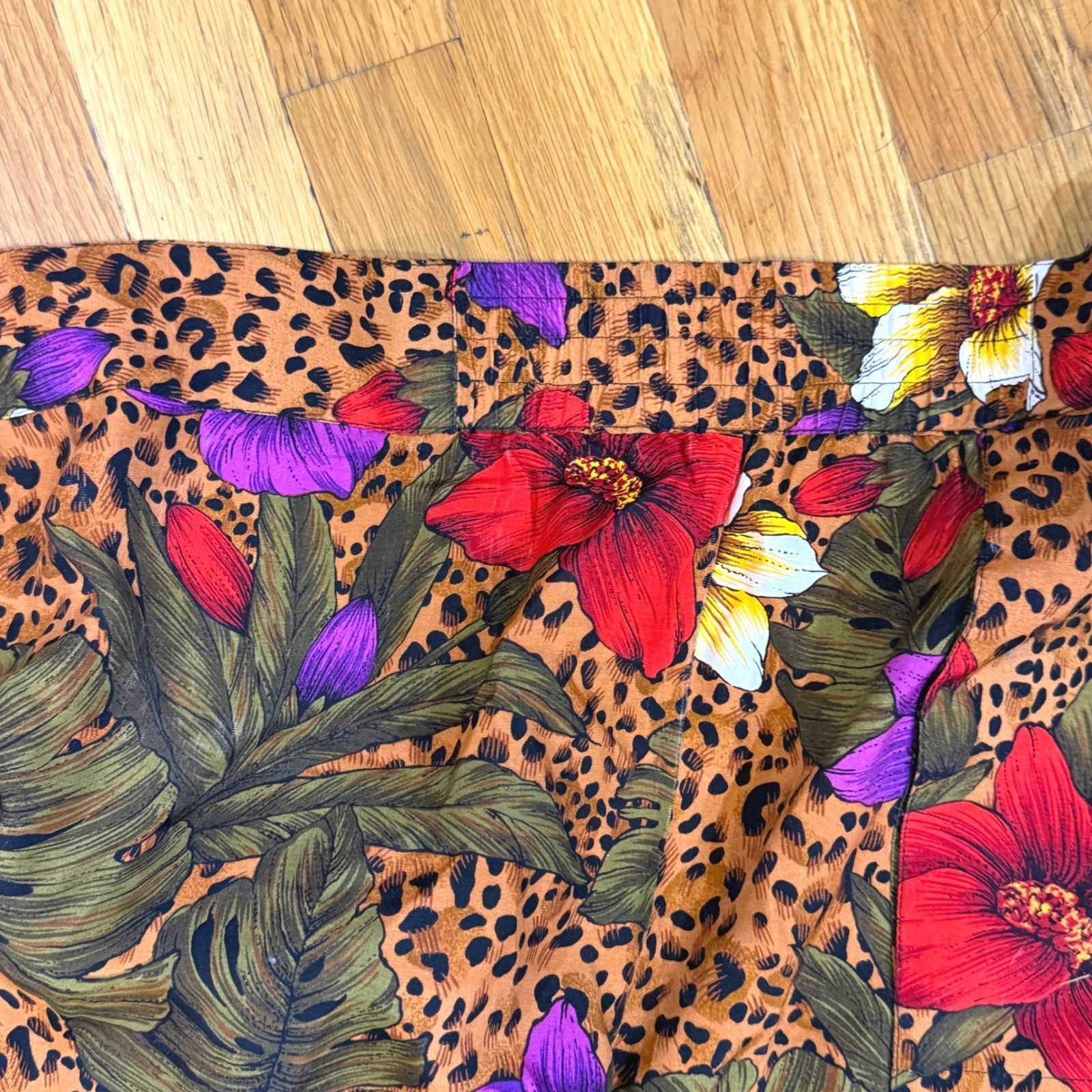 SK & Company Vintage Leopard Floral Rayon Tie Neck Button Up Jacket Womens 10