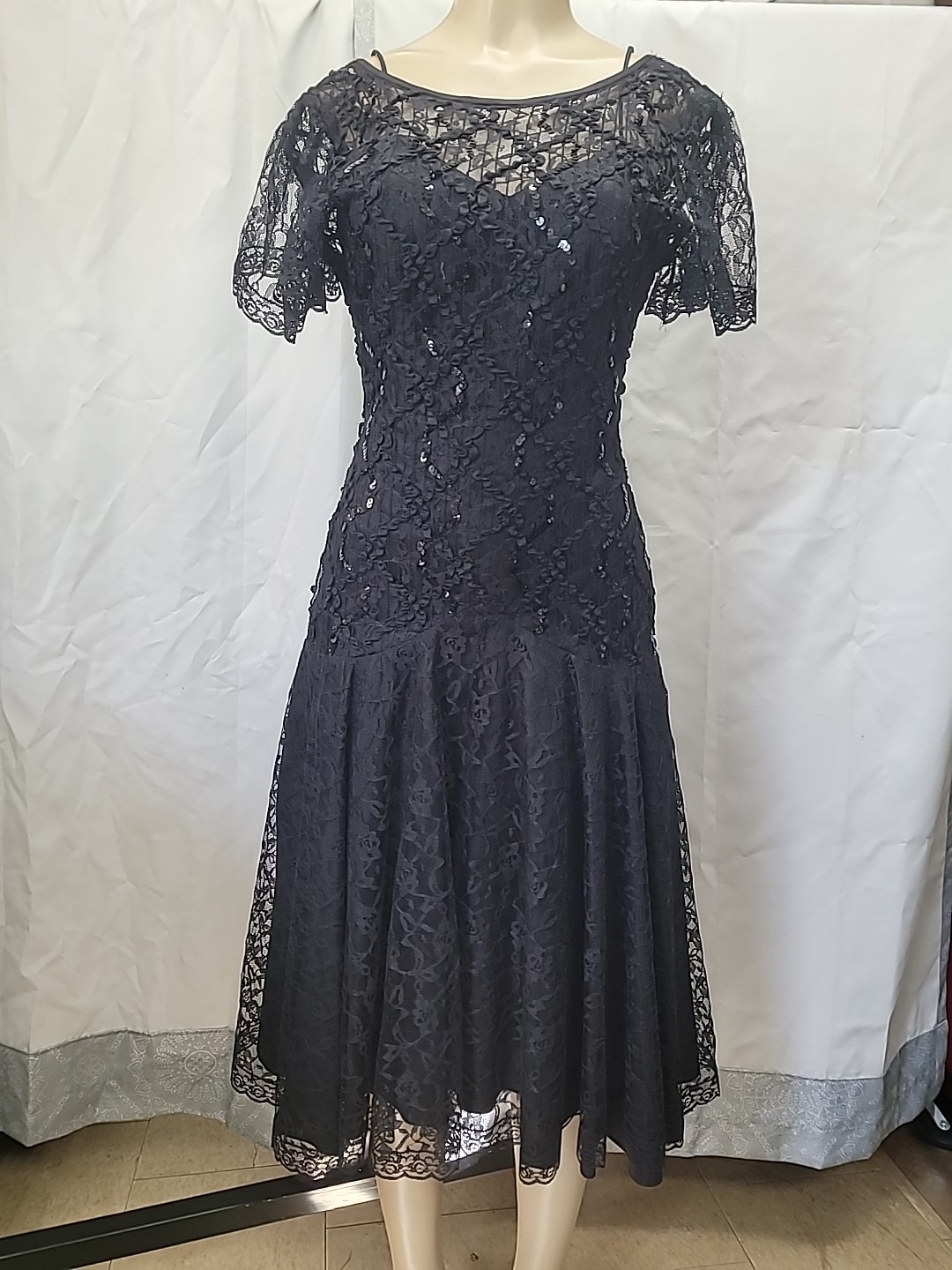 Vintage HW Collections Black Lace Dress Sequin Drop Waist Flutter Sleeve Size S