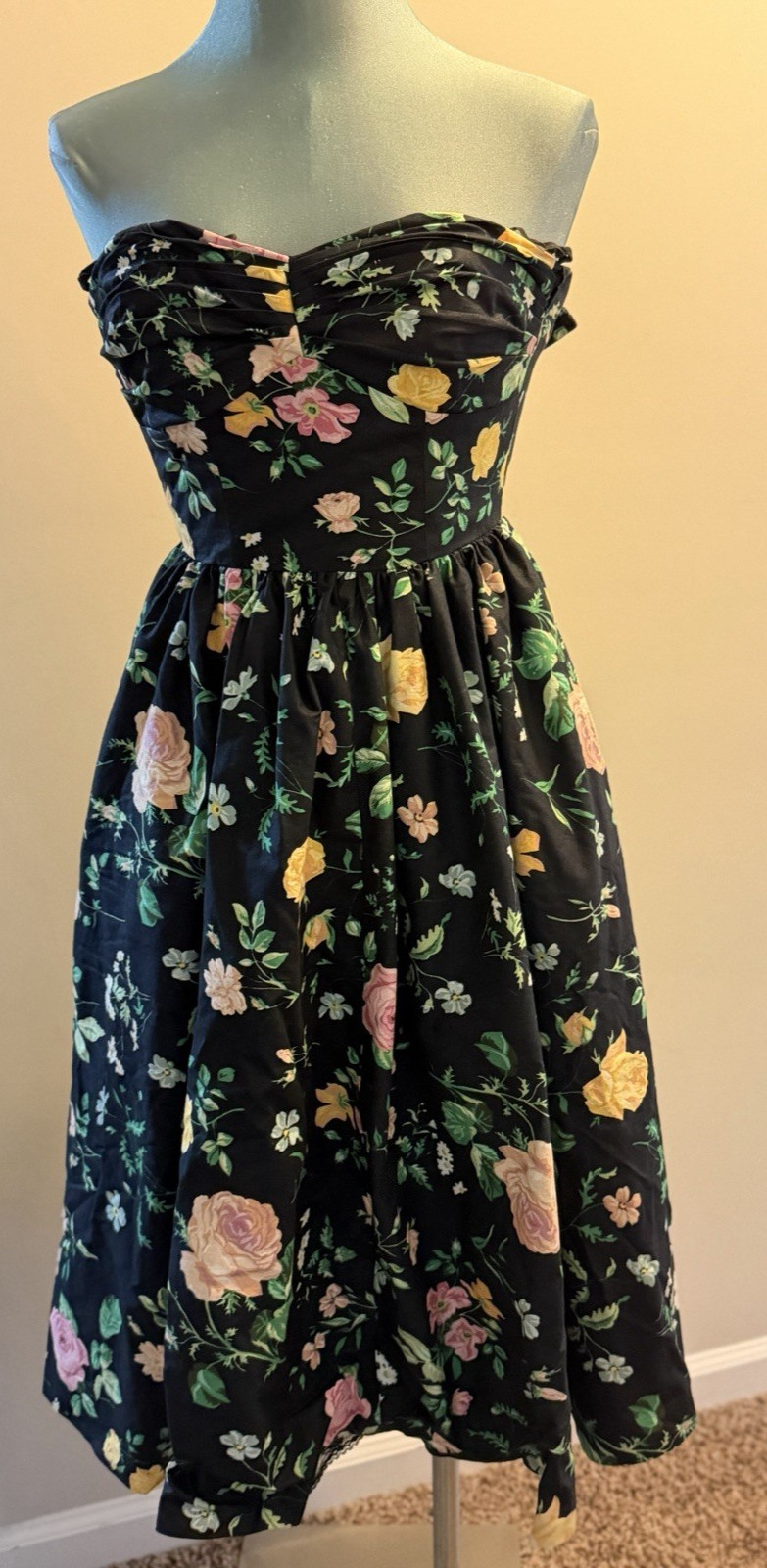 Vintage 80s Cottage Core Black Floral Prom Party Dress Gilbert-Pavell Size 4